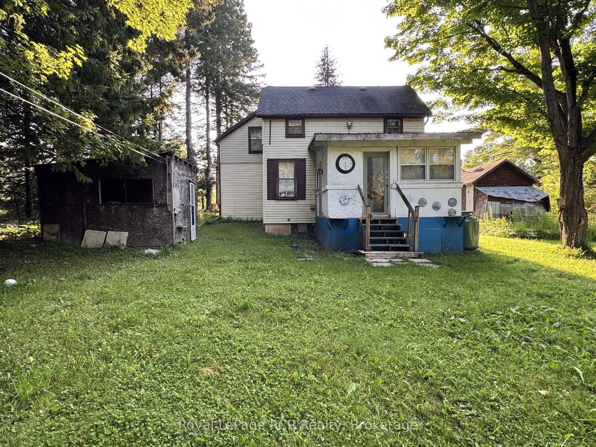 315134 Highway 6 Property Photo 4
