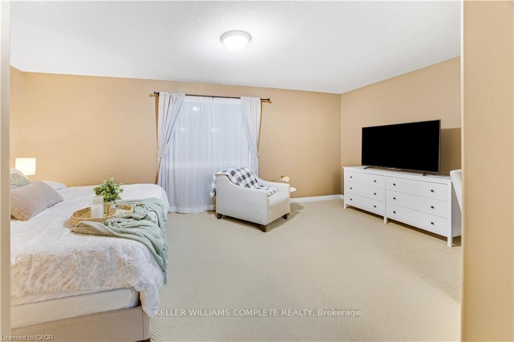 4465 Comfort Crescent Property Photo 12