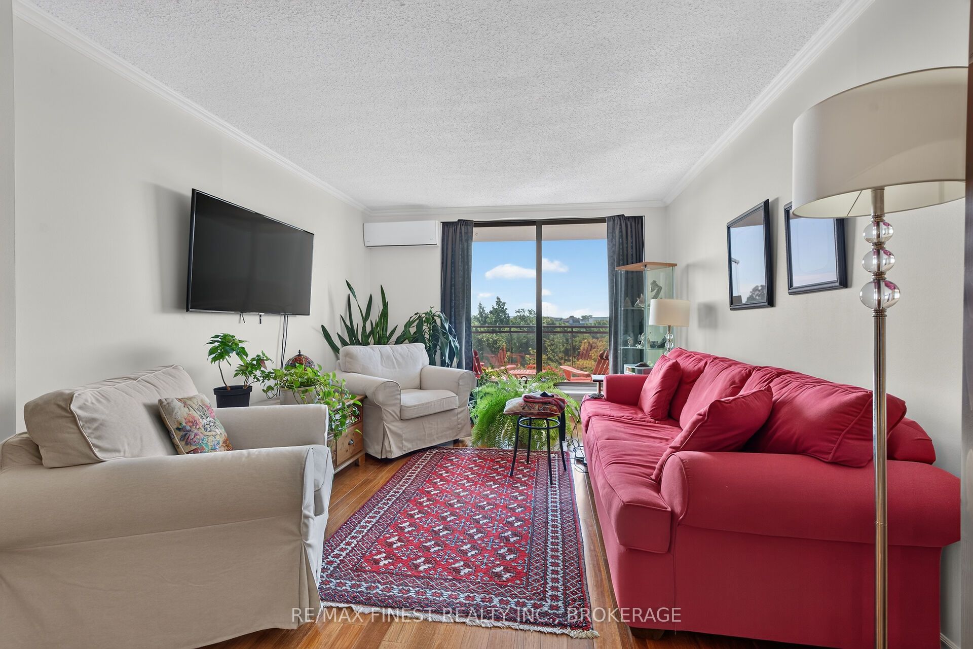120 Barrett Court 607 Property Photo 3