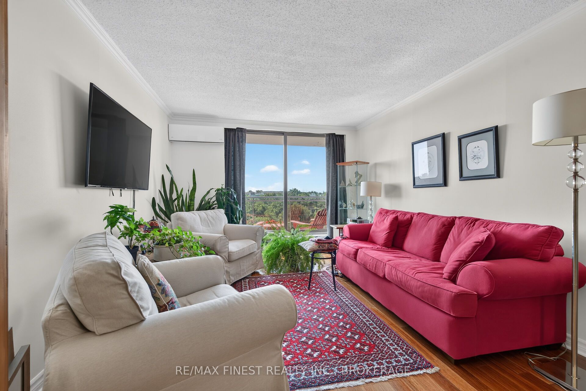 120 Barrett Court 607 Property Photo 5
