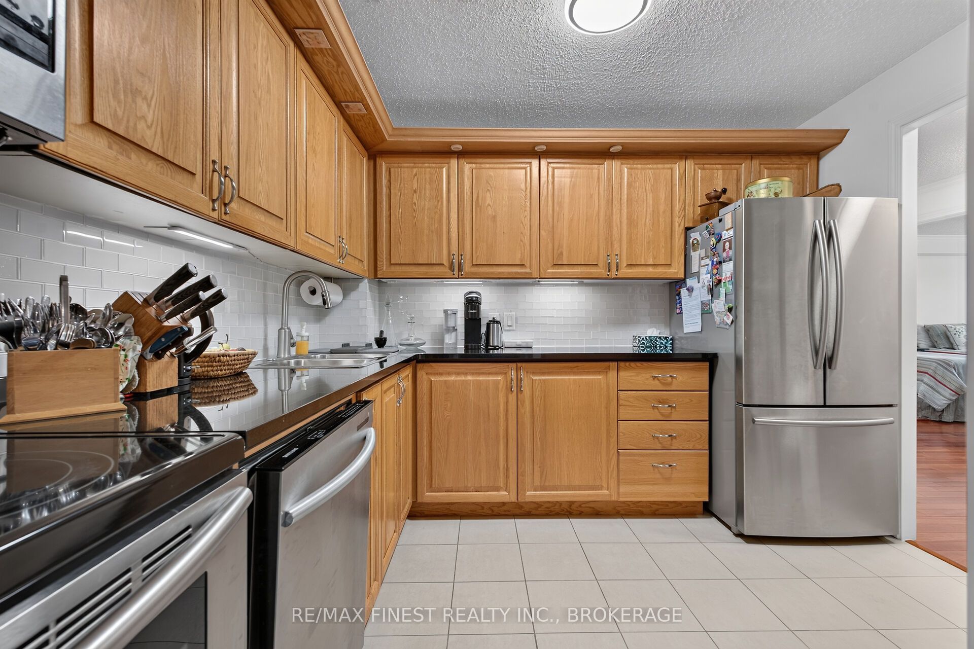 120 Barrett Court 607 Property Photo 10