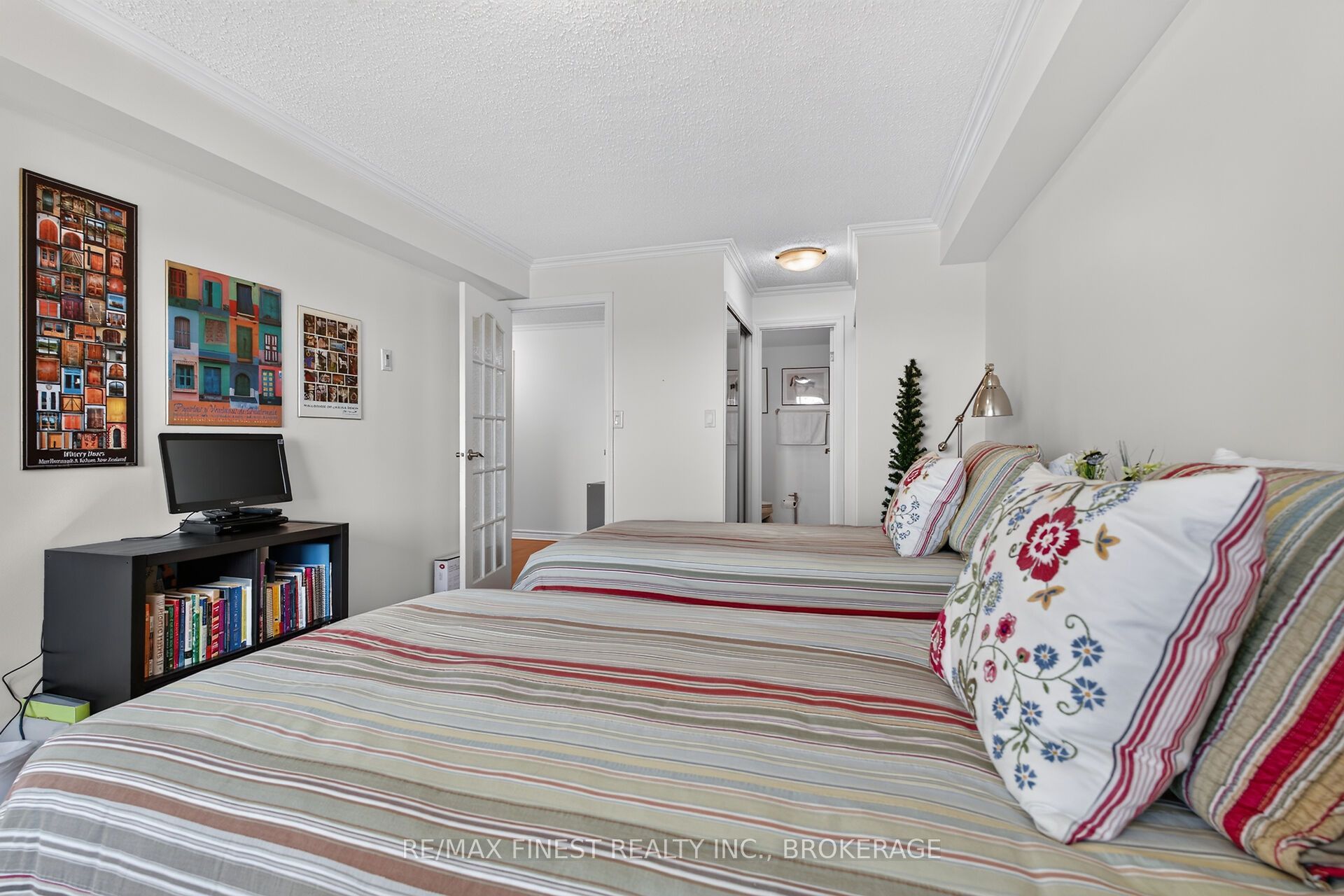 120 Barrett Court 607 Property Photo 16