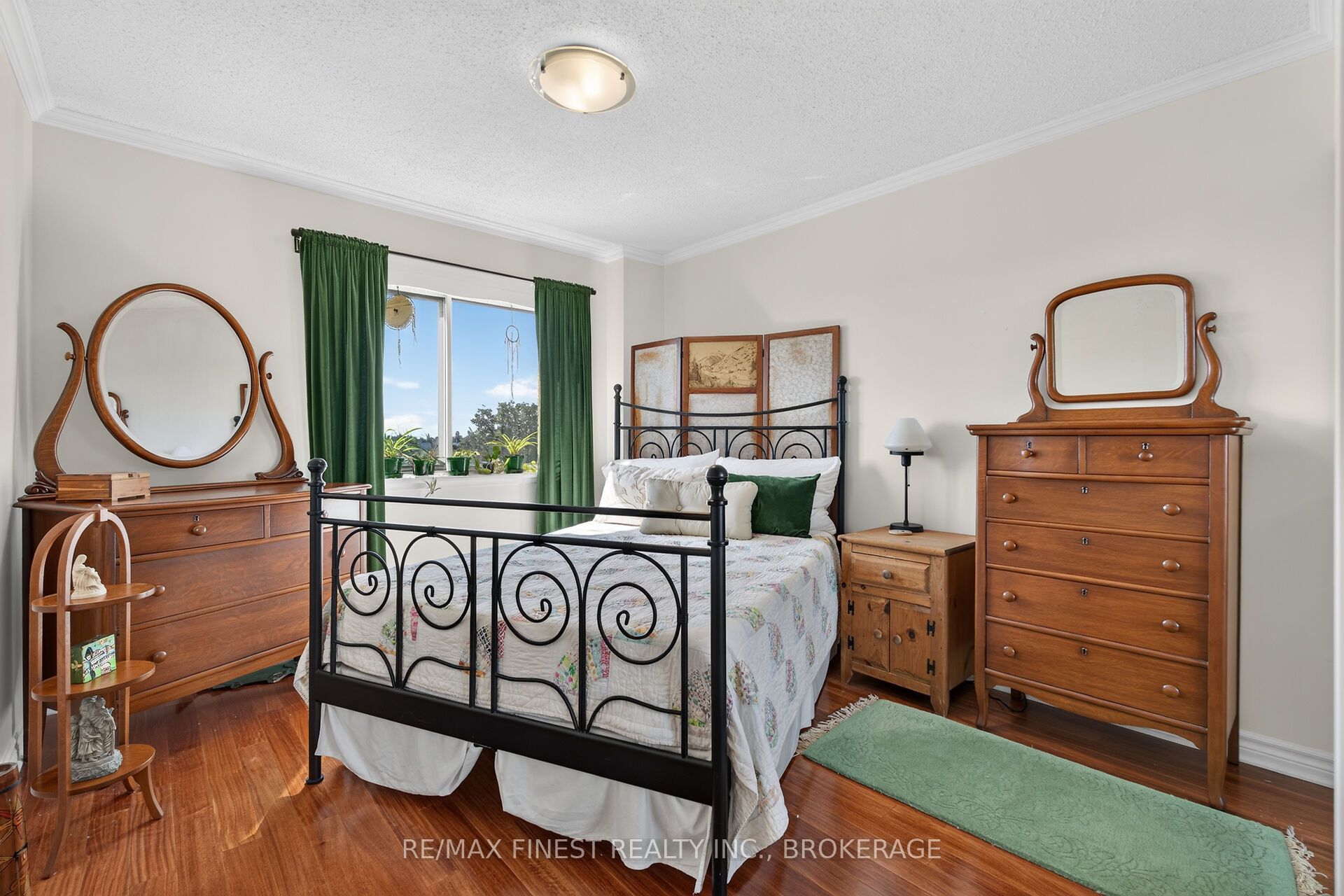 120 Barrett Court 607 Property Photo 18