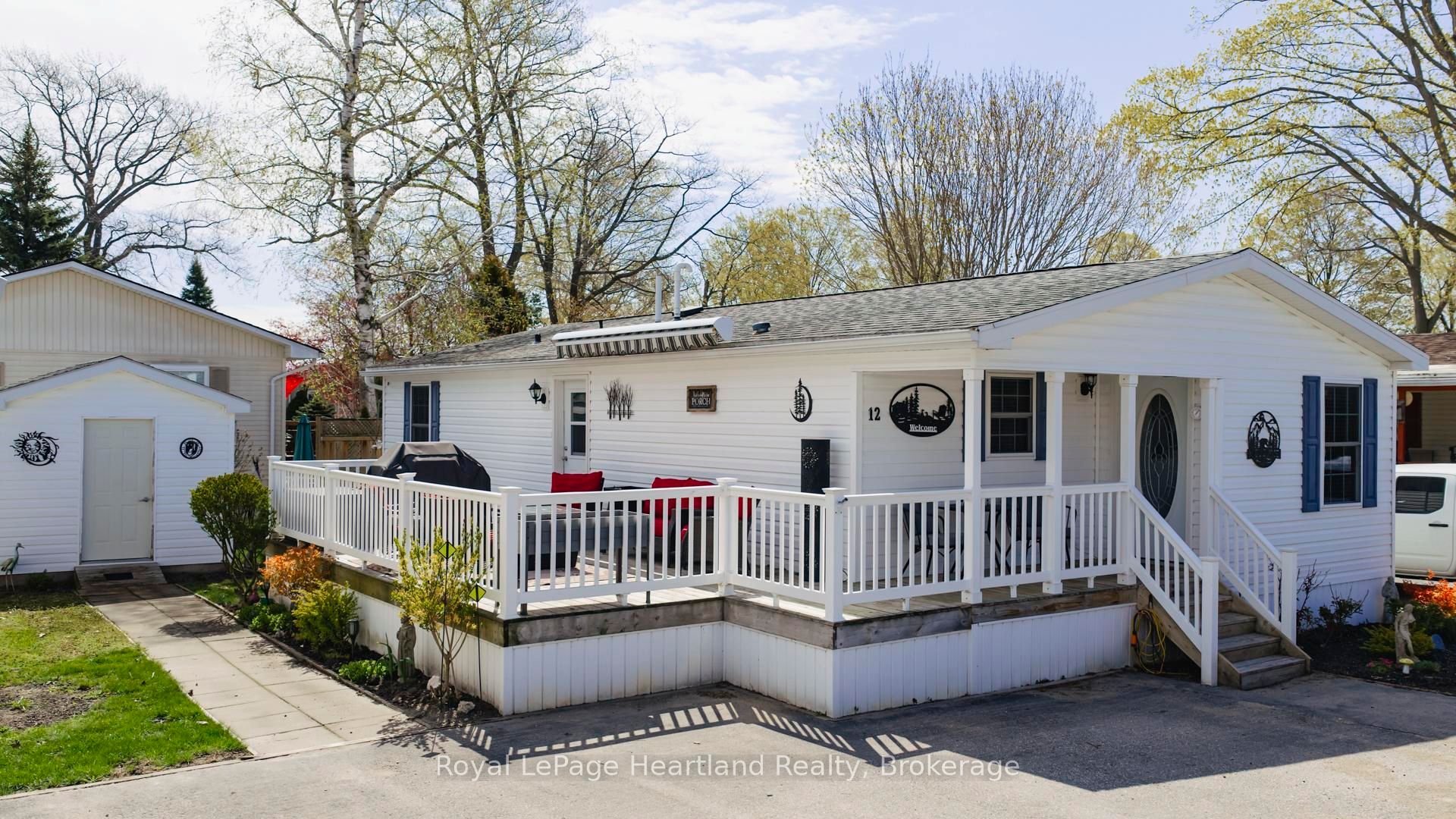12 Cherokee Lane Property Photo 1