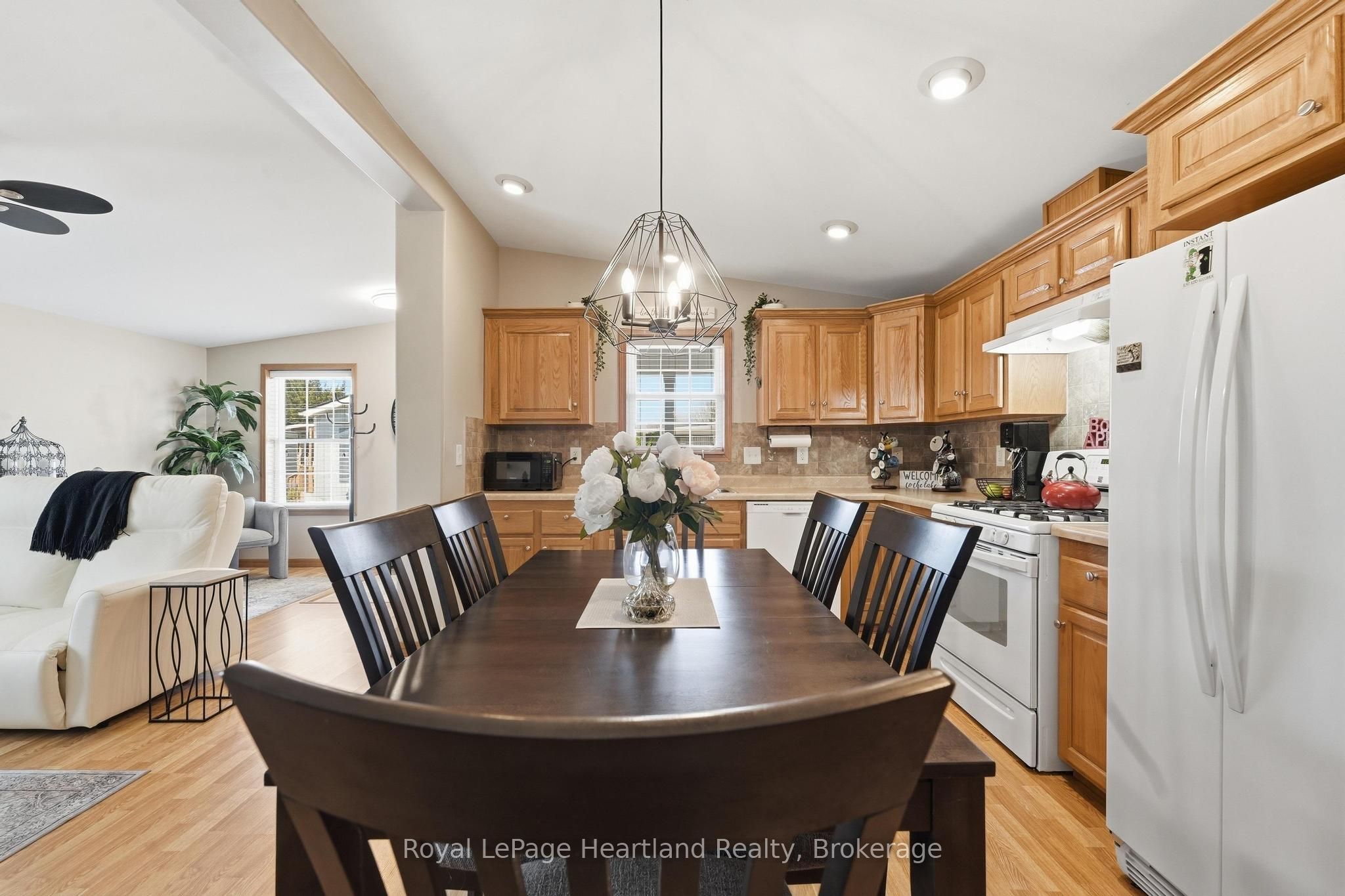 12 Cherokee Lane Property Photo 15