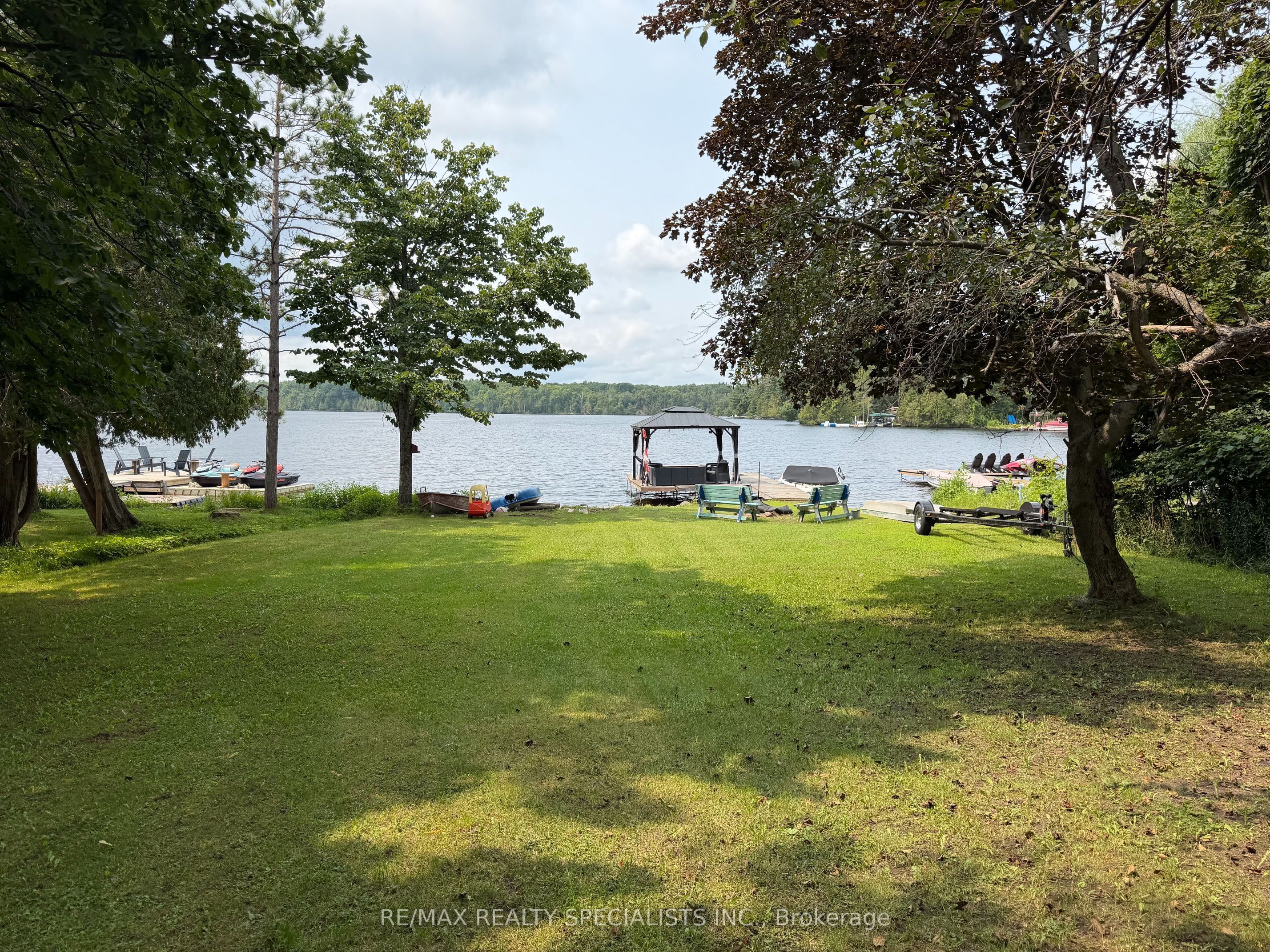 50 South Fork Drive Property Photo 2