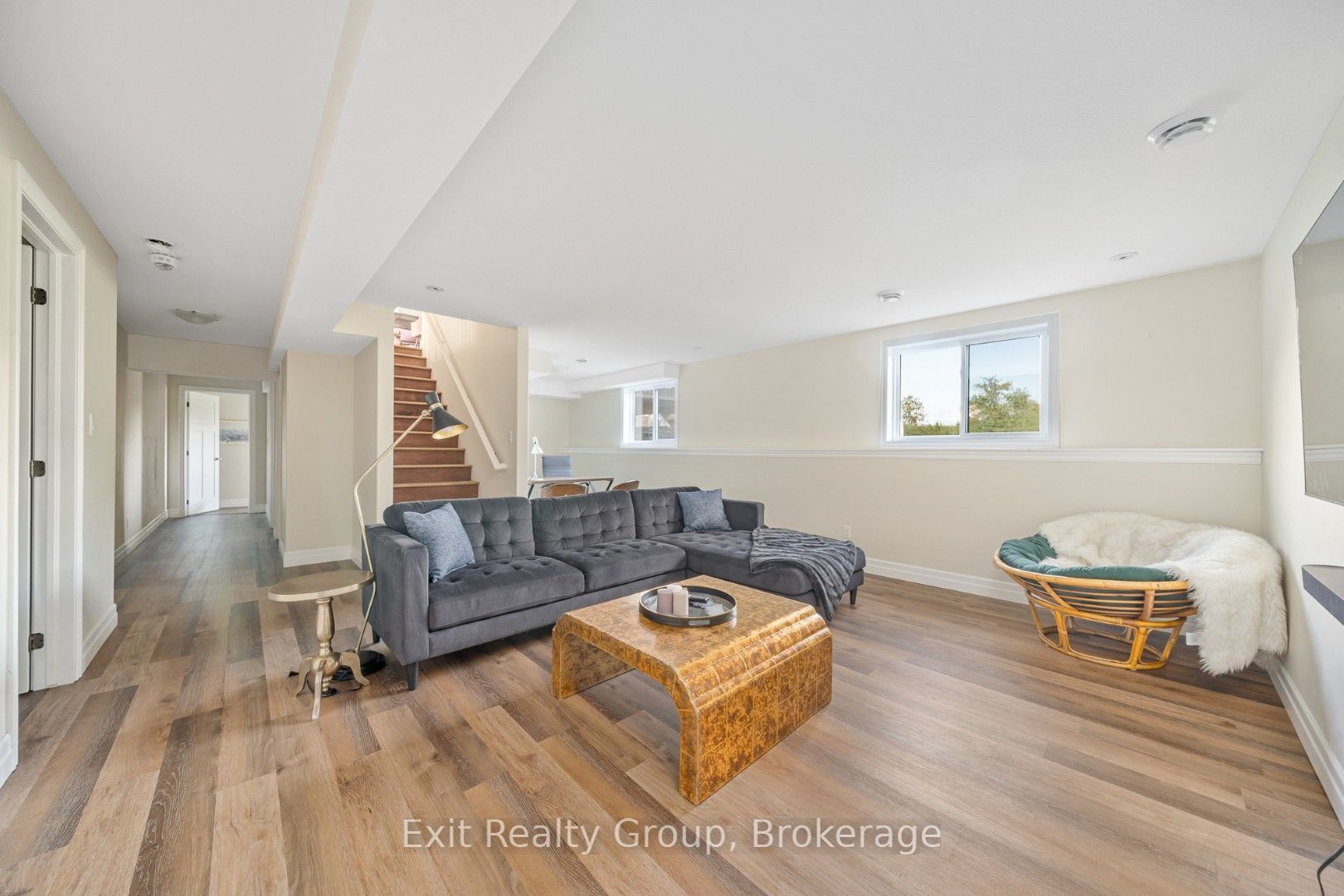 20858 Loyalist Parkway Property Photo 2