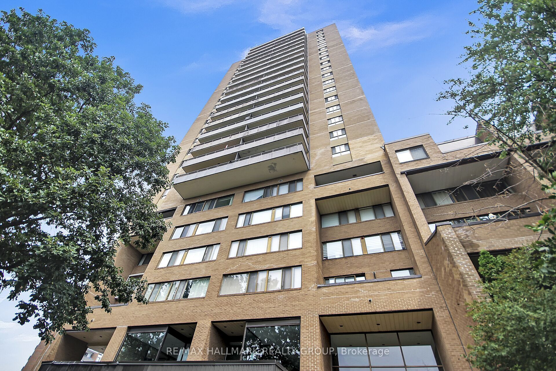505 St Laurent Boulevard 1503 Property Photo 1