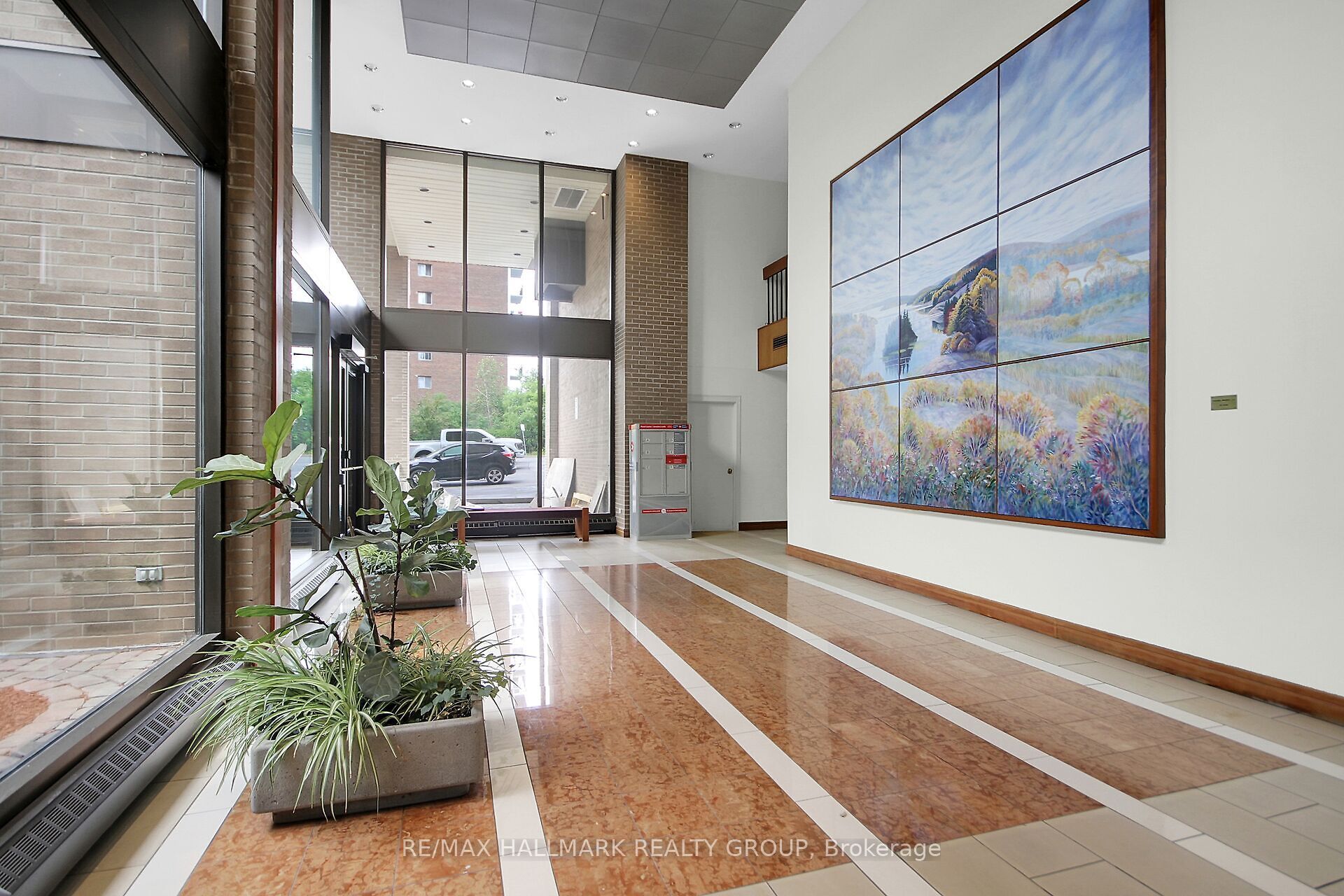 505 St Laurent Boulevard 1503 Property Photo 3