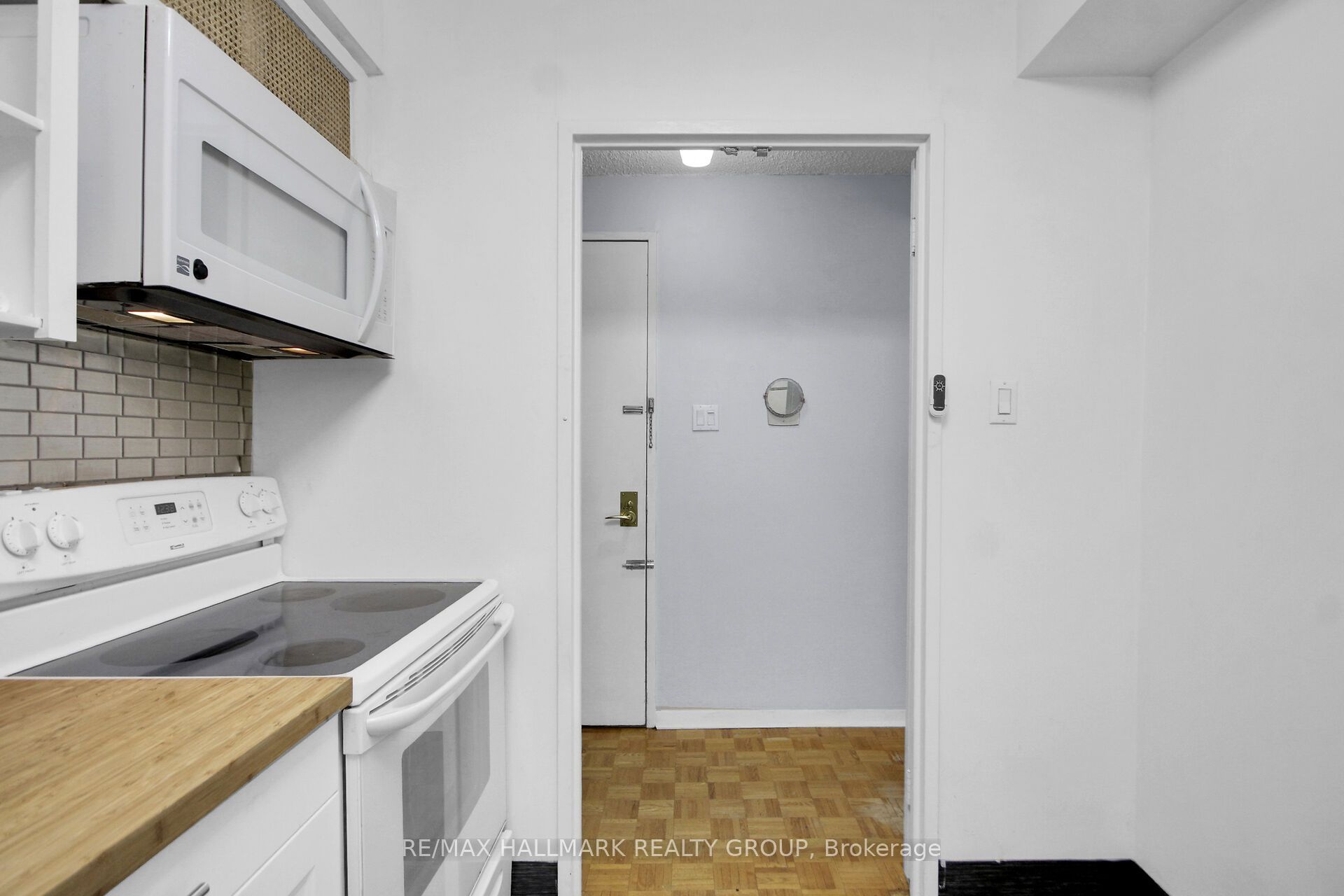 505 St Laurent Boulevard 1503 Property Photo 7