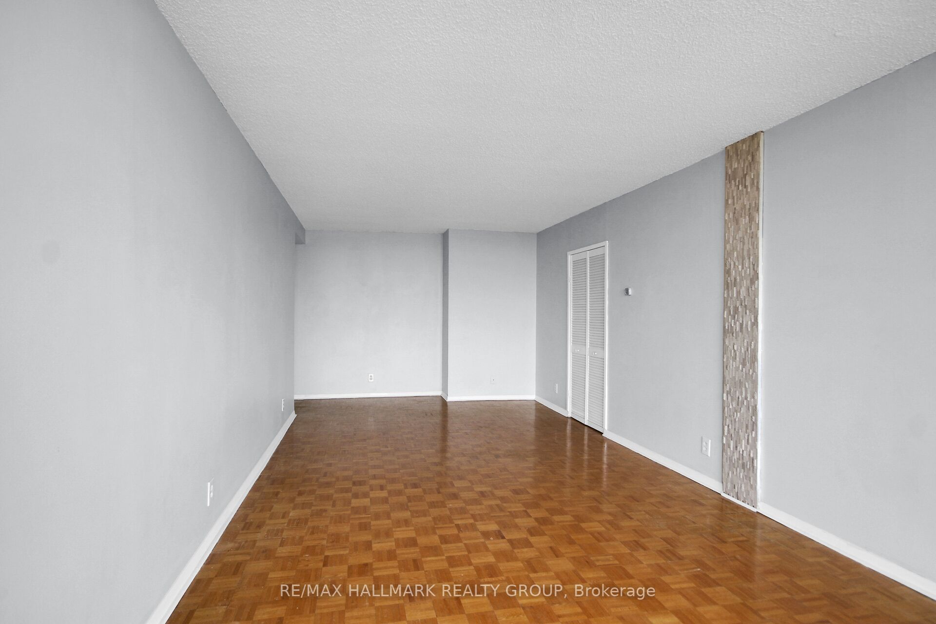 505 St Laurent Boulevard 1503 Property Photo 12