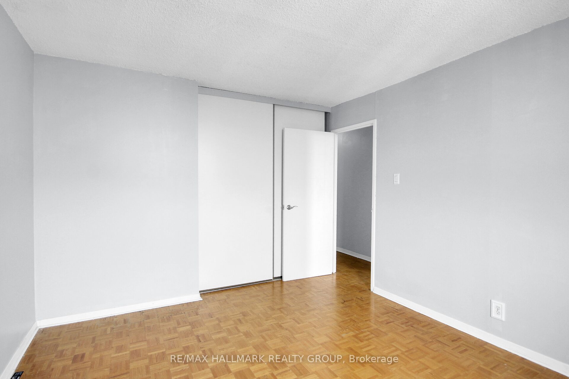 505 St Laurent Boulevard 1503 Property Photo 13
