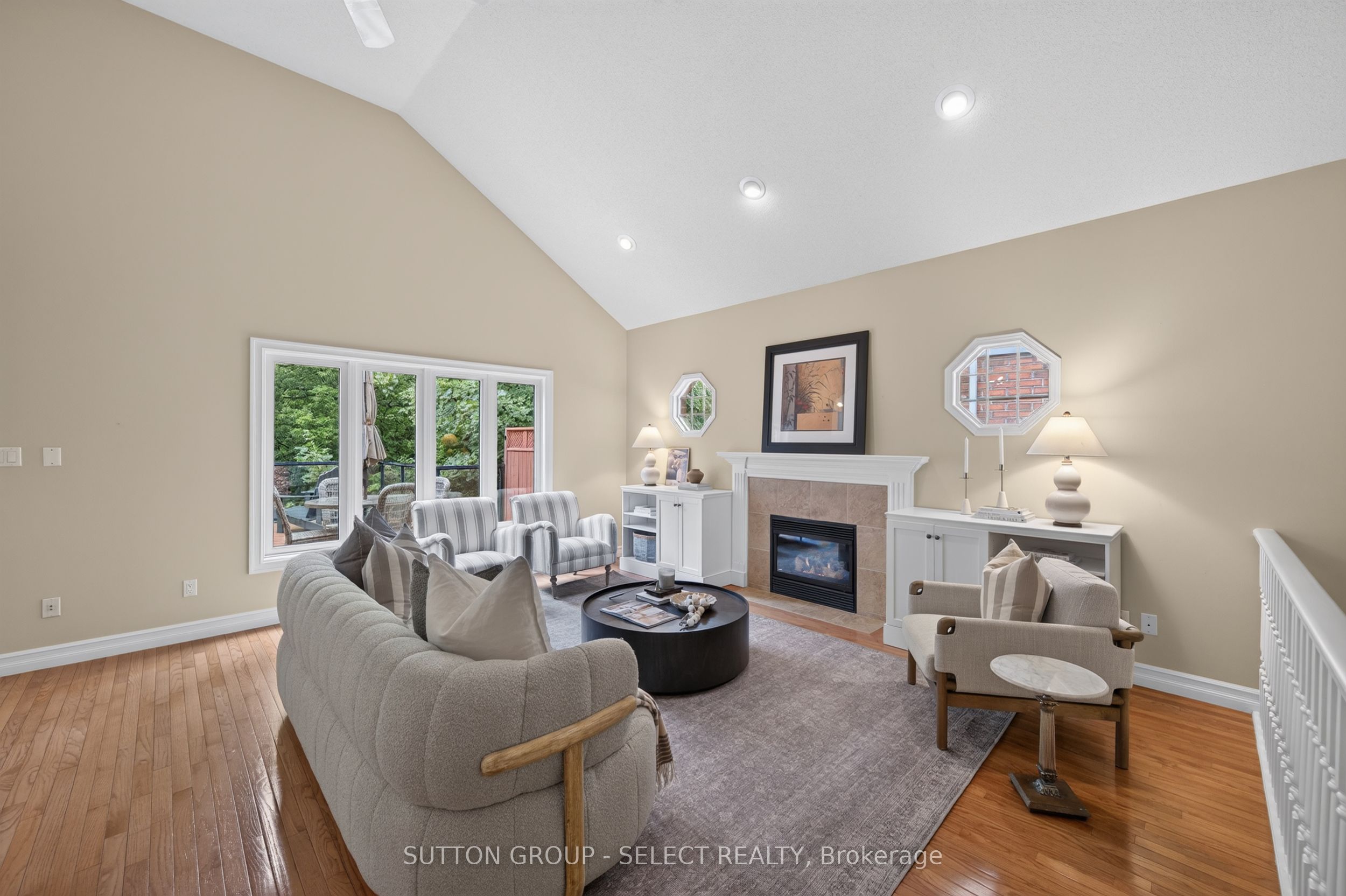 25 Becher Street 104 Property Photo 6