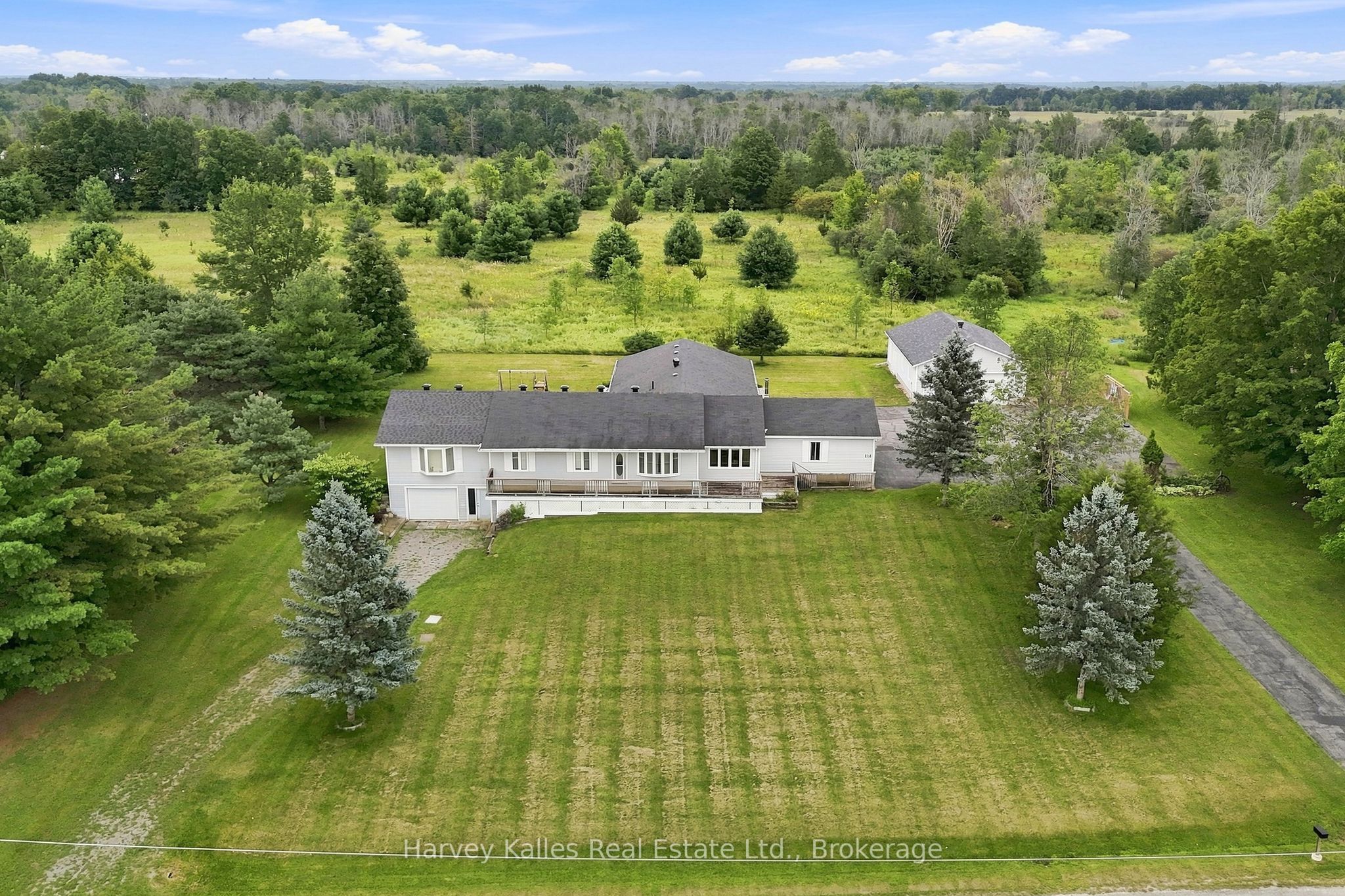 56 Golf Course Rd Road Property Photo 3