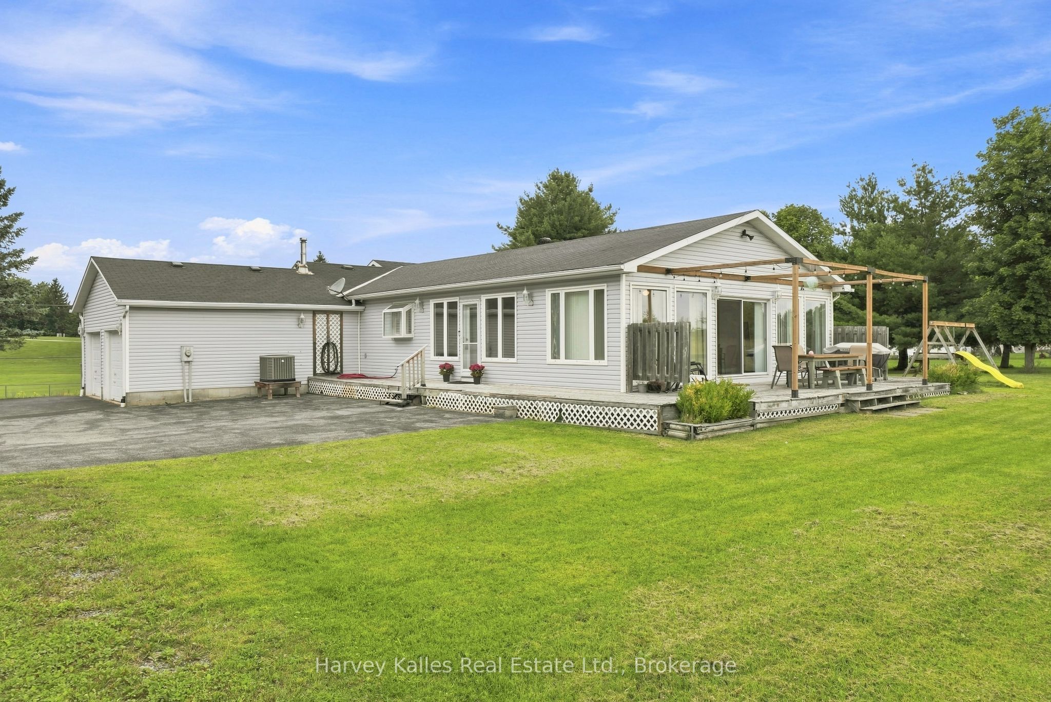 56 Golf Course Rd Road Property Photo 4