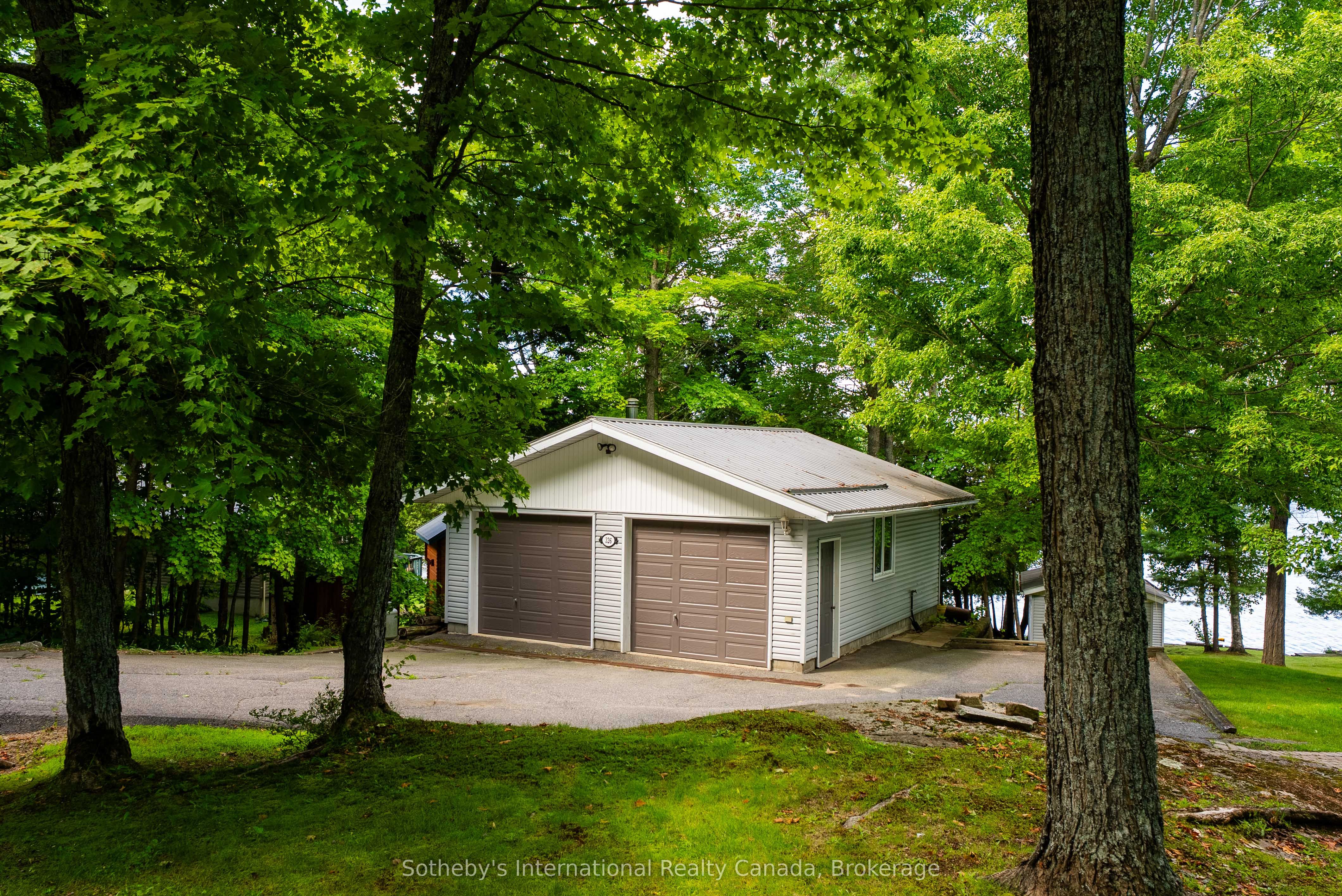 326 Chikopi Road Property Photo 38