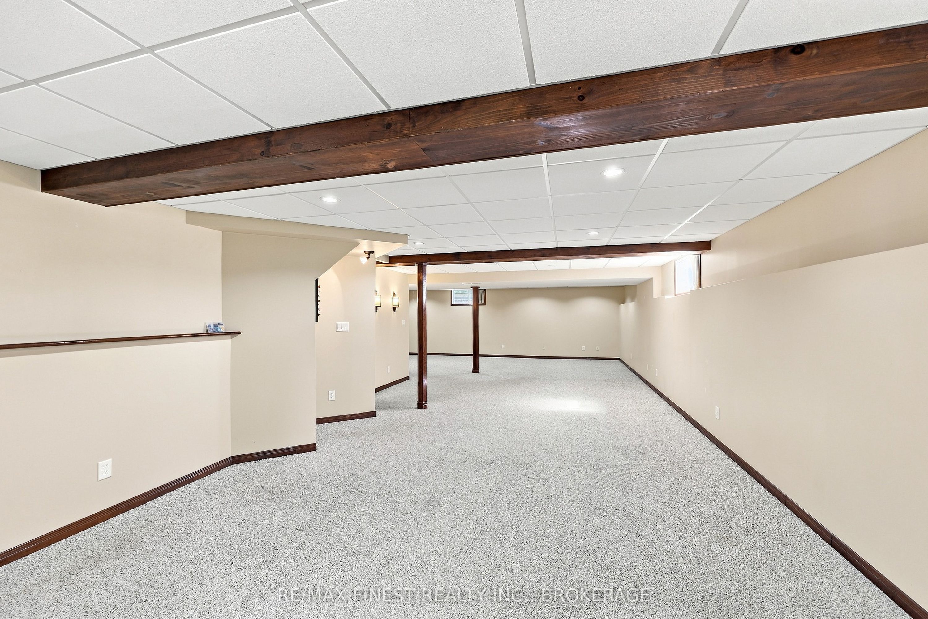 416 Sheila Court Property Photo 40