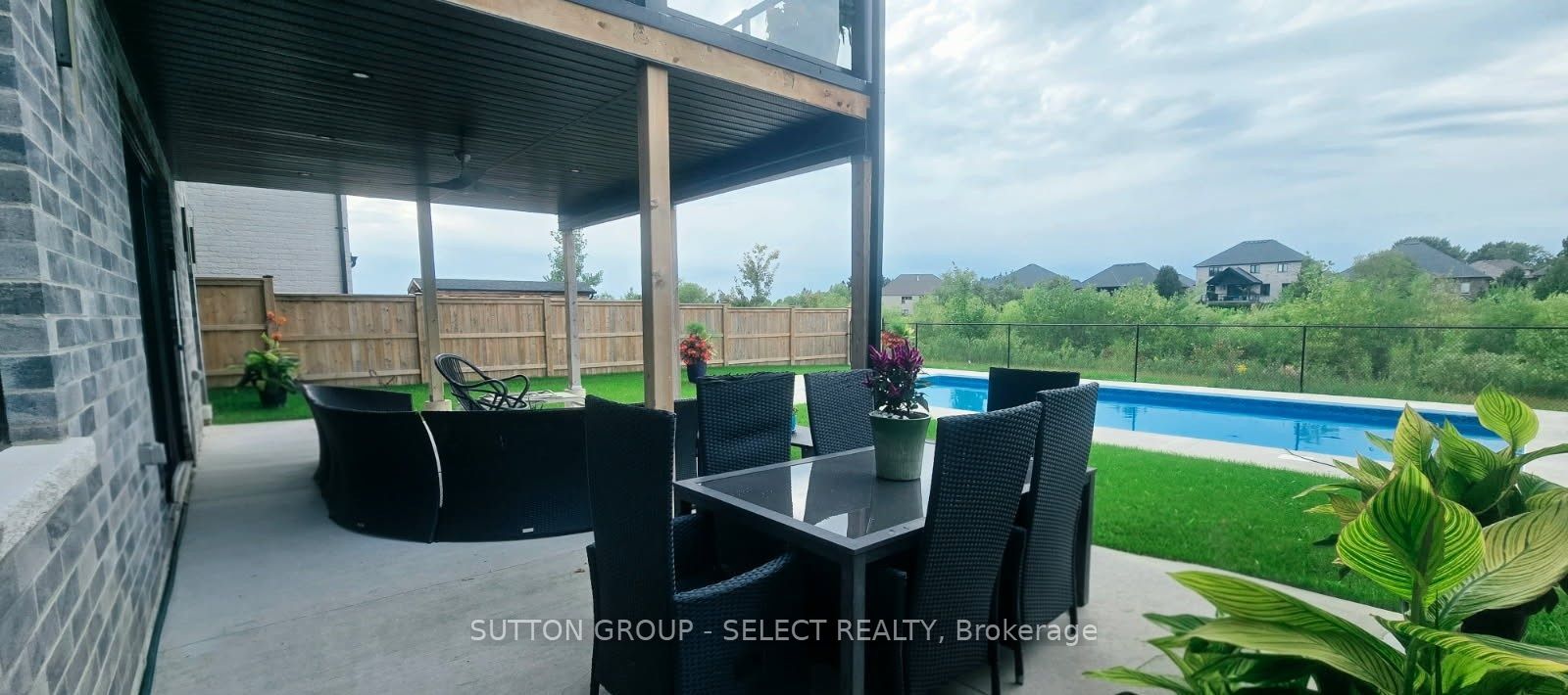 17 Arrowwood Path Property Photo 6