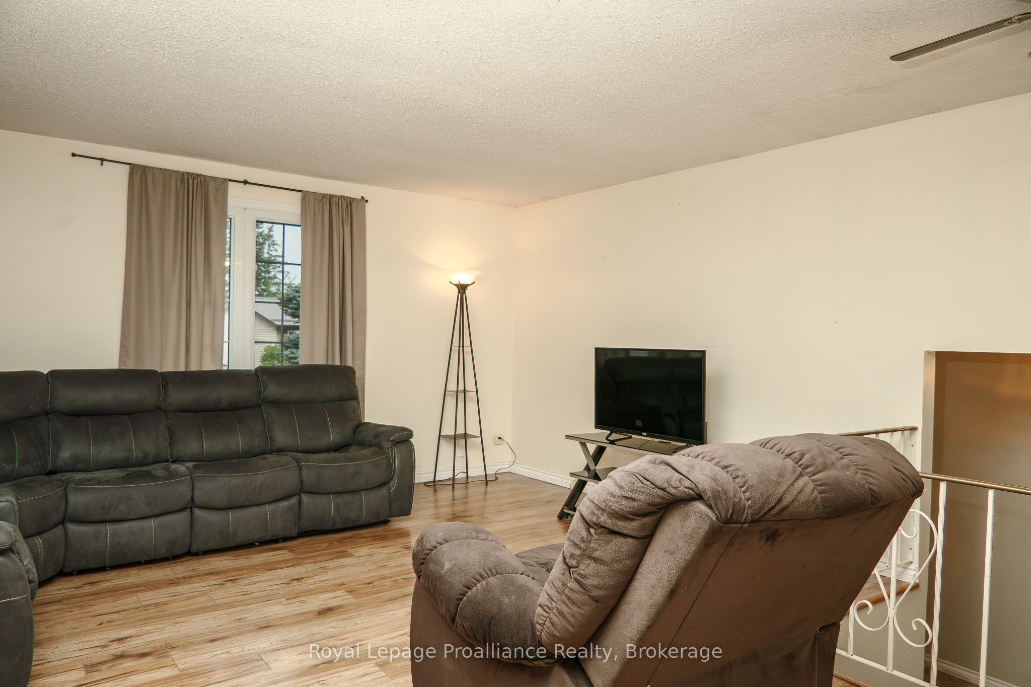5 Van Alstine Drive Property Photo 11