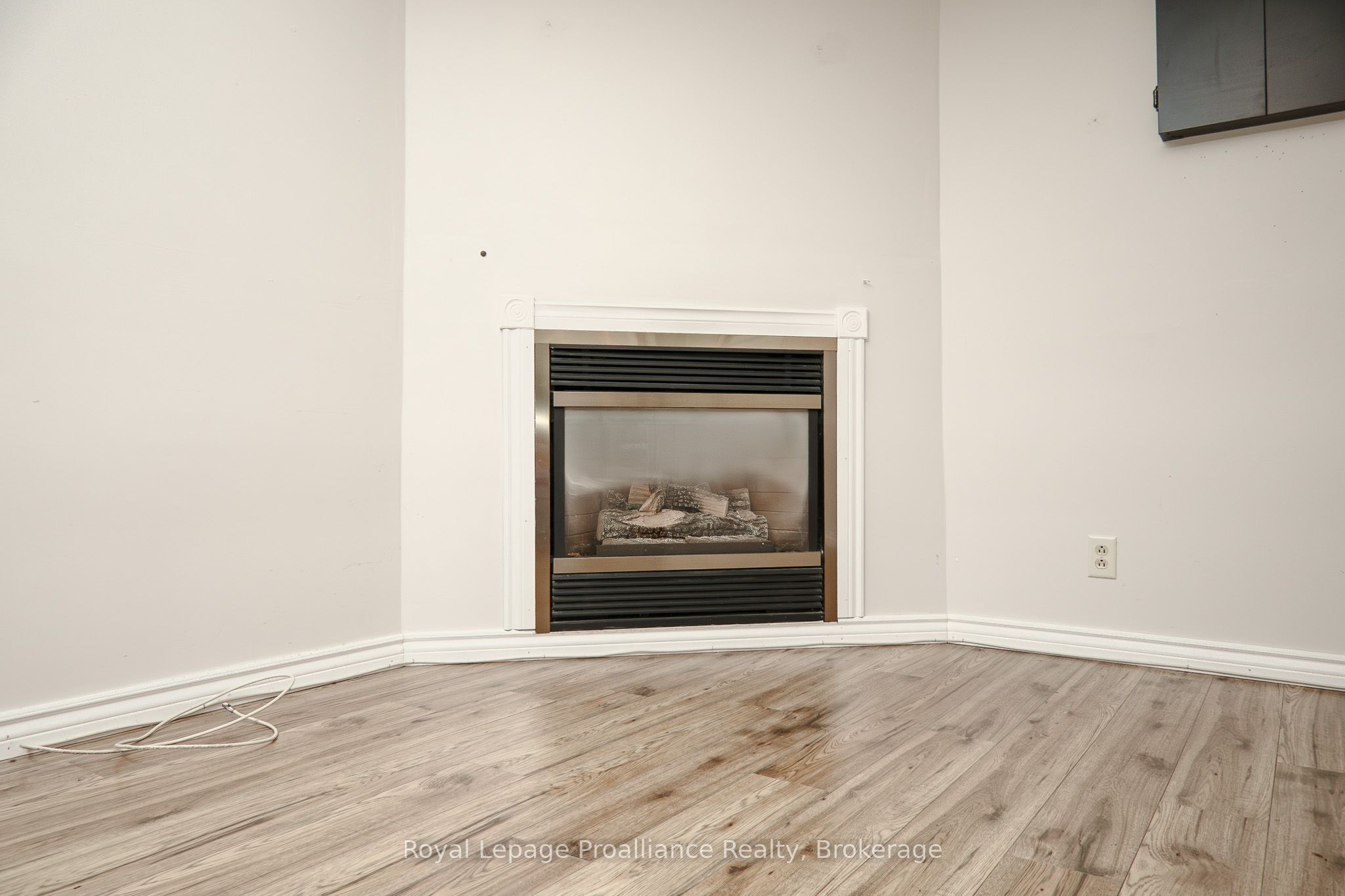 5 Van Alstine Drive Property Photo 33