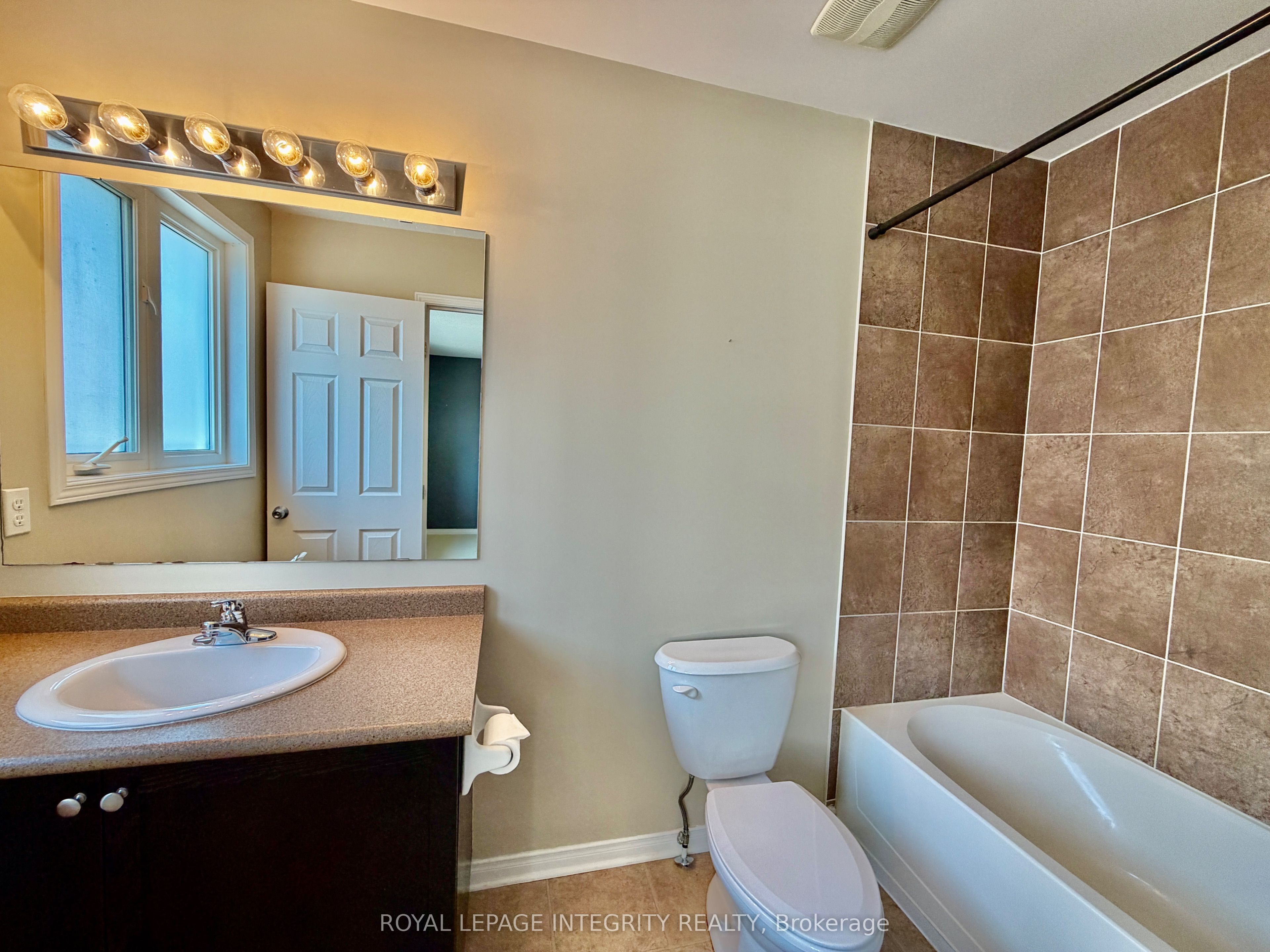 304 Amici Terrace Property Photo 16