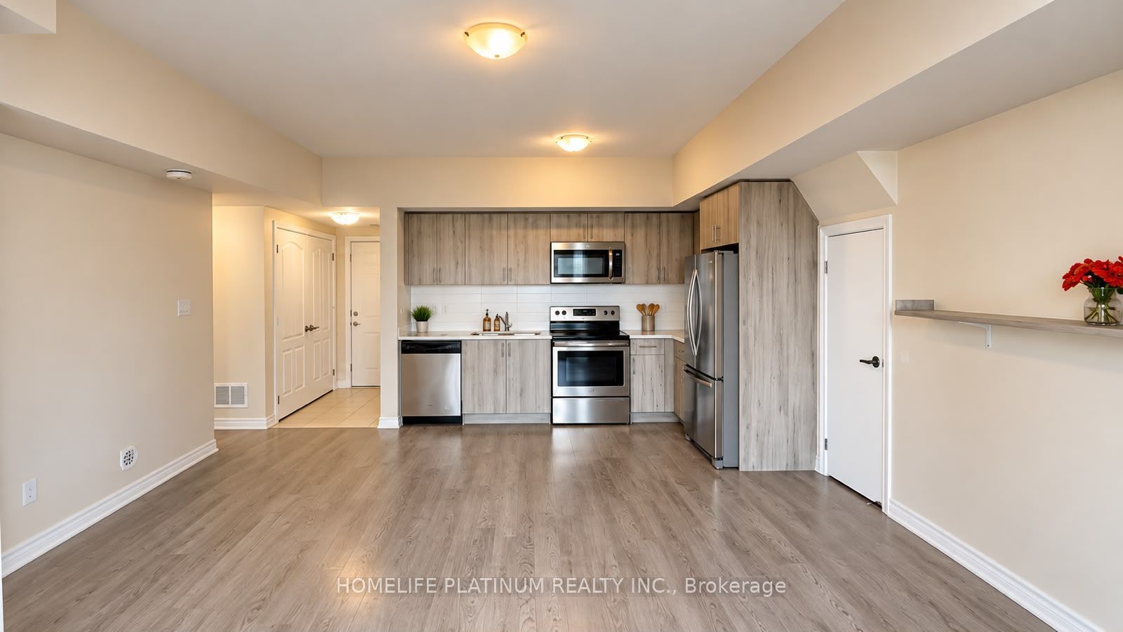 120 Watson Parkway 5 Property Photo 6