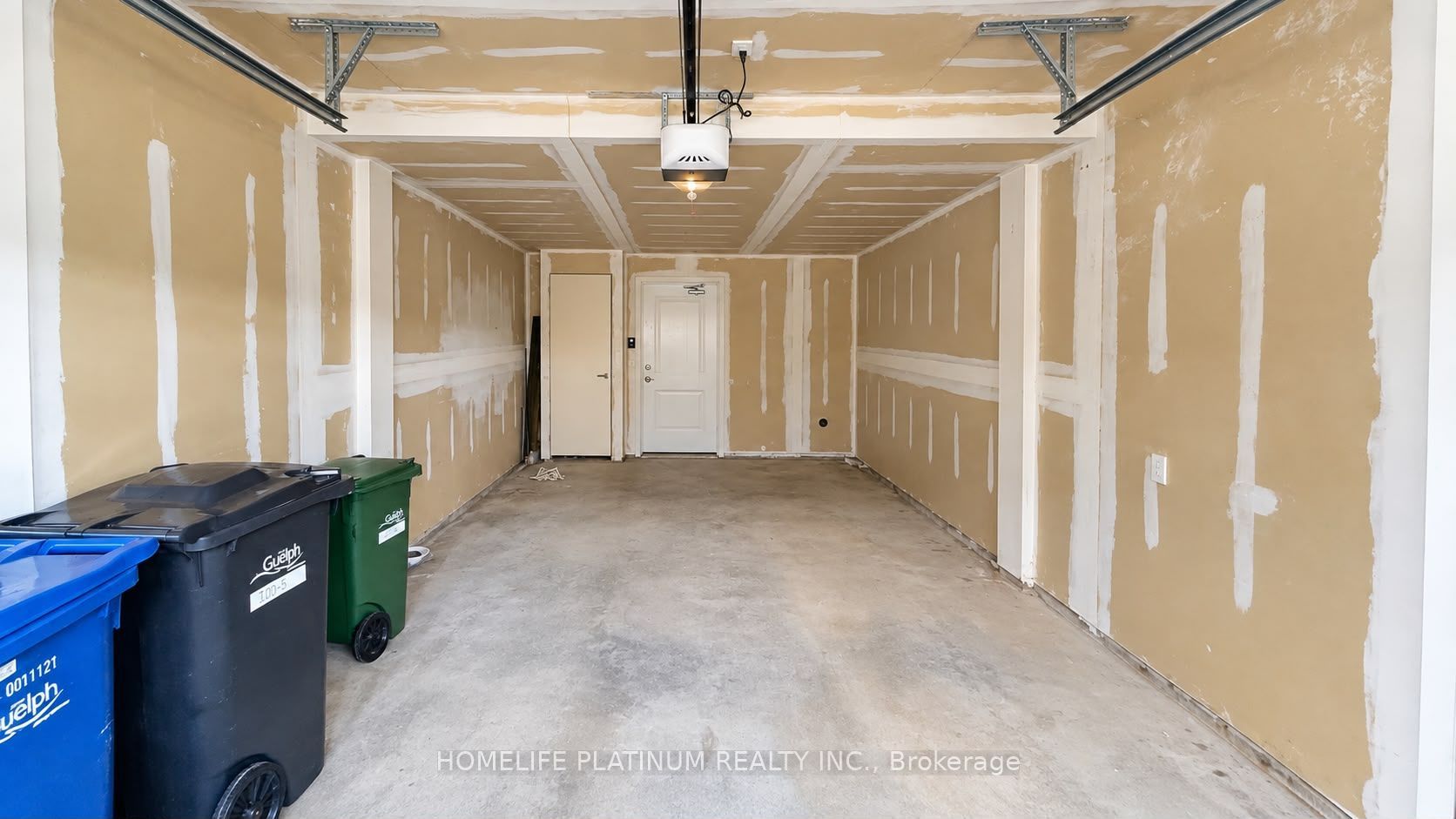 120 Watson Parkway 5 Property Photo 19