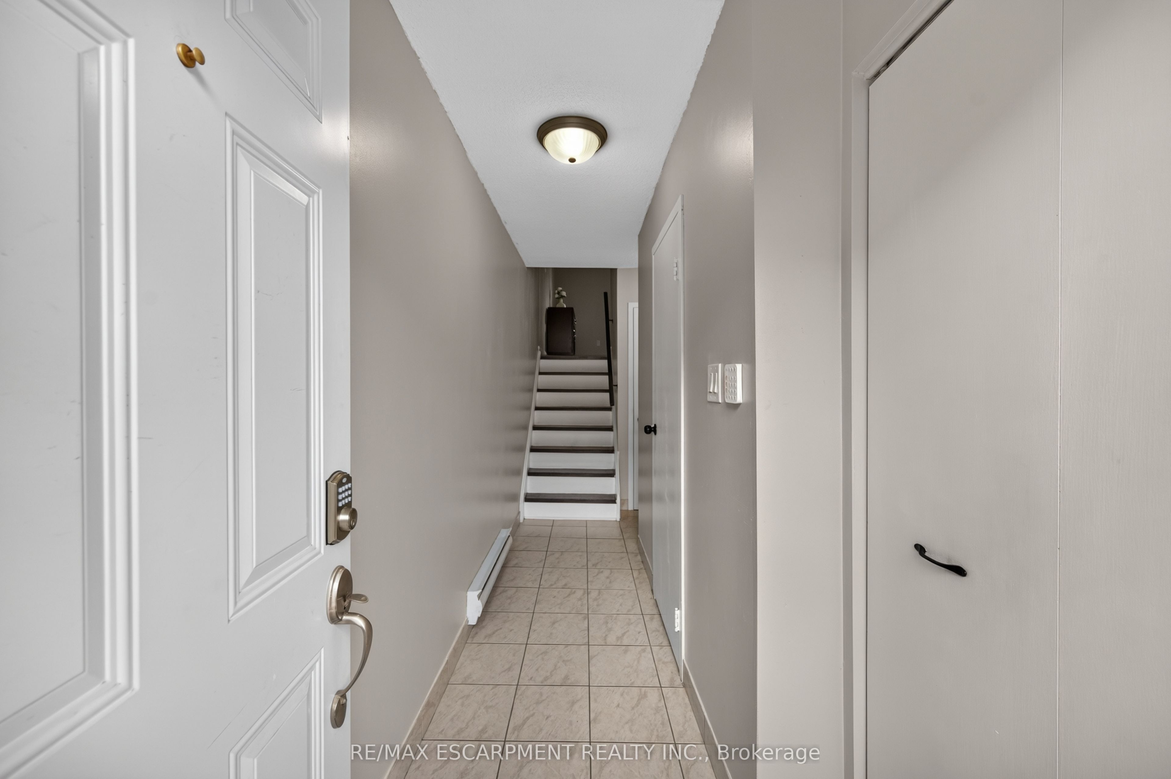 23 Rosedale Court Property Photo 4