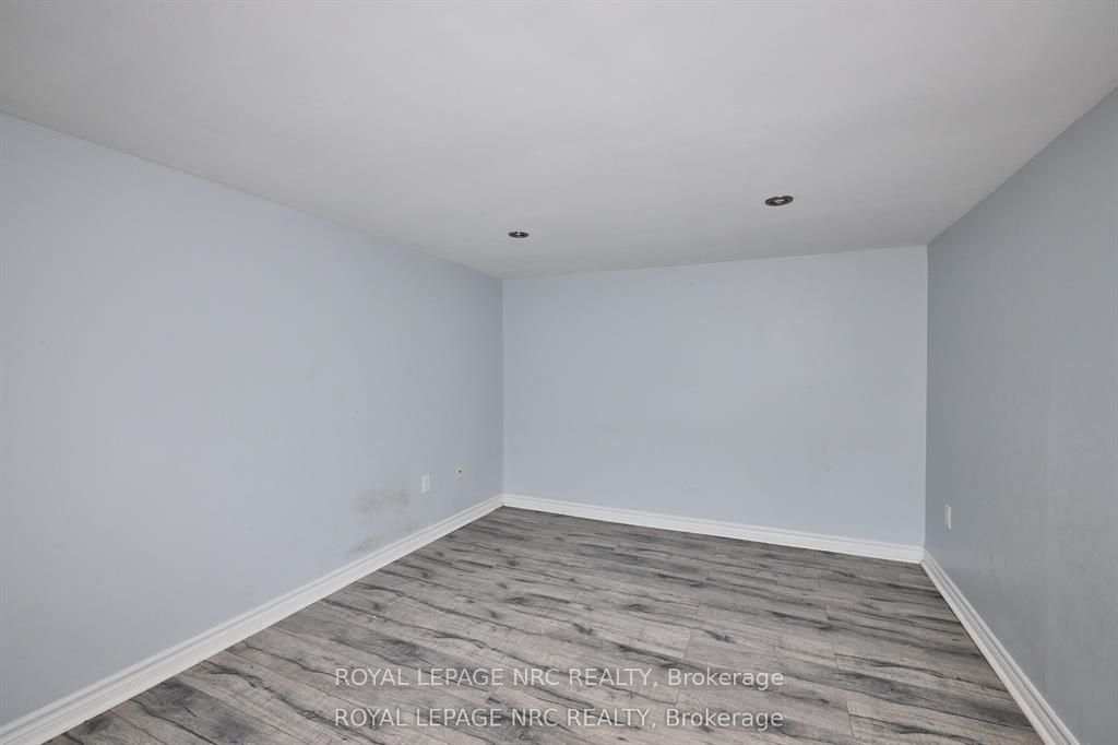 557 Geneva Street Property Photo 41