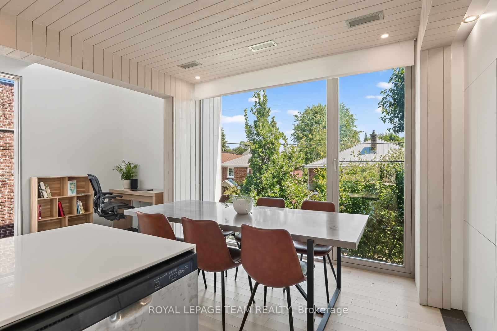 142 Ivy Crescent 2 Property Photo 11