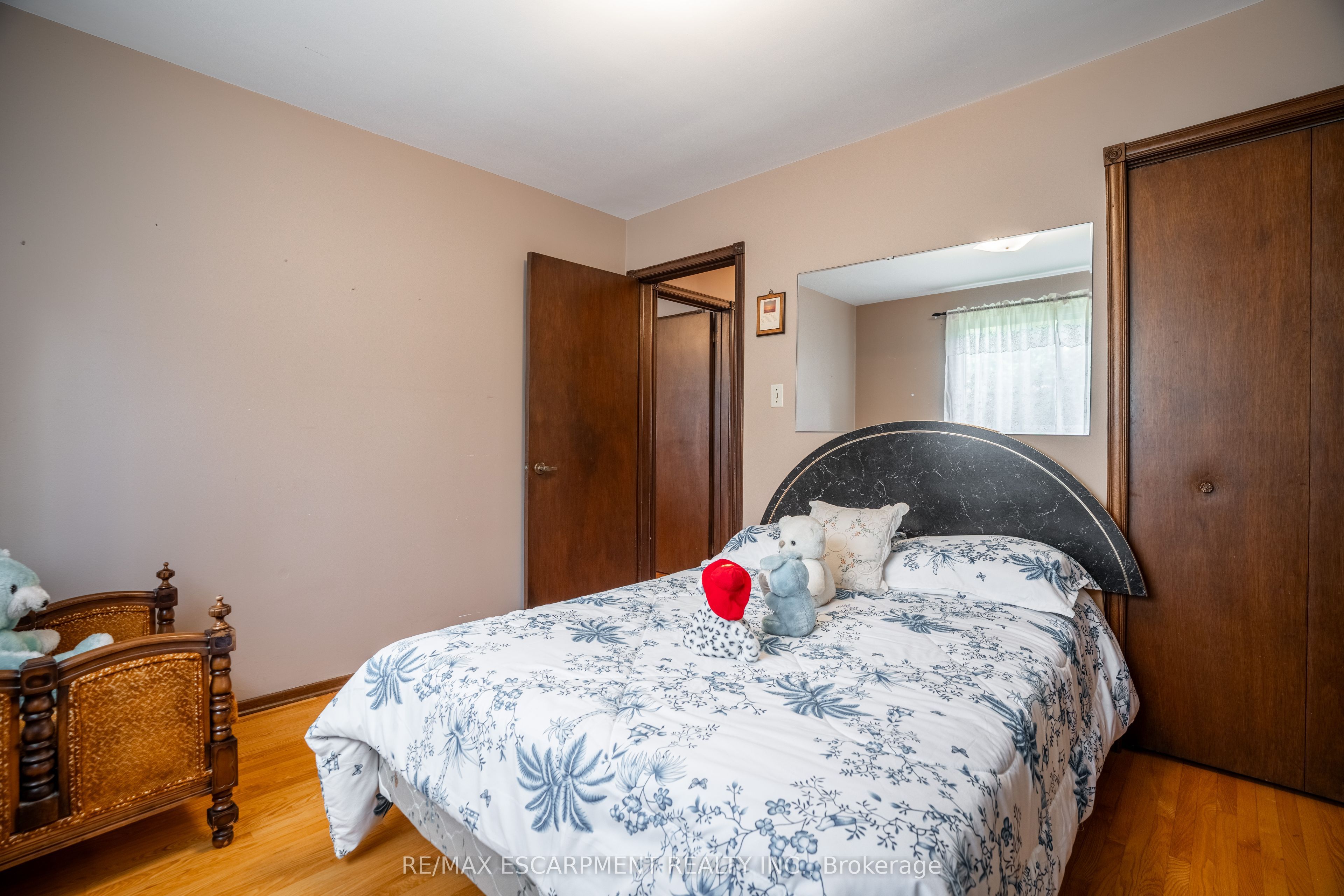 18 Villa Court Property Photo 25