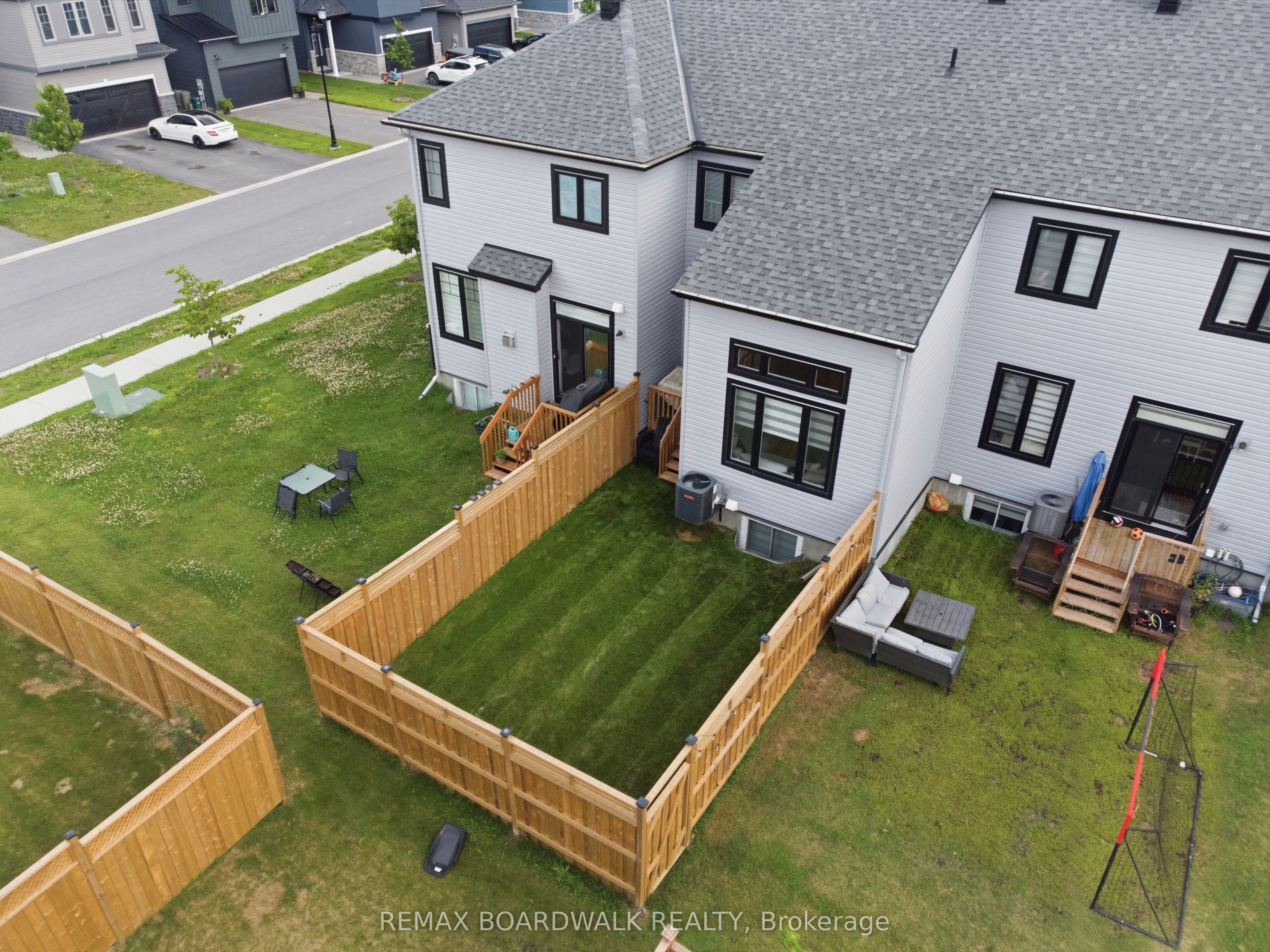 102 Patchell Place Property Photo 33