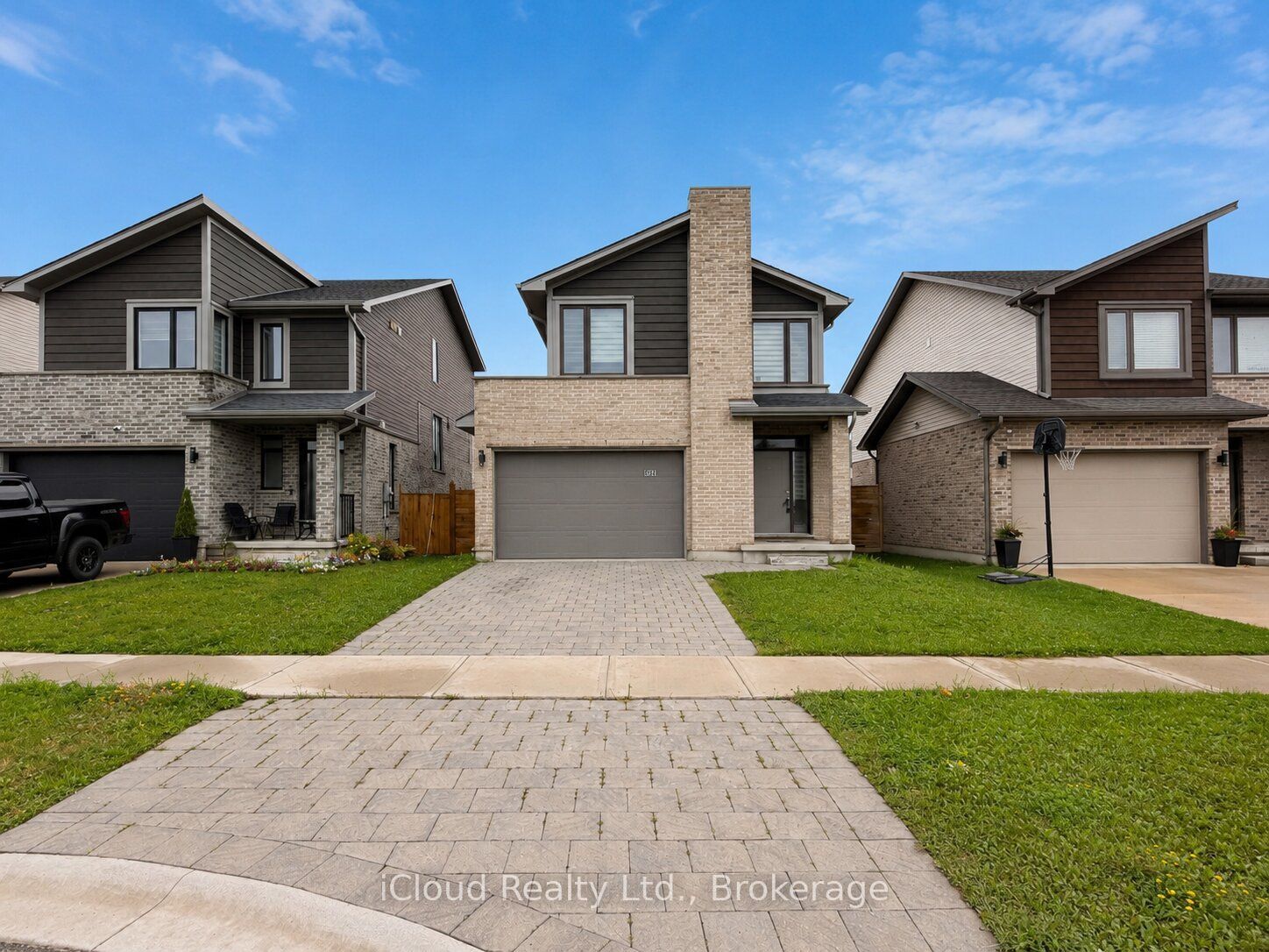 527 Chelton Road Property Photo 3
