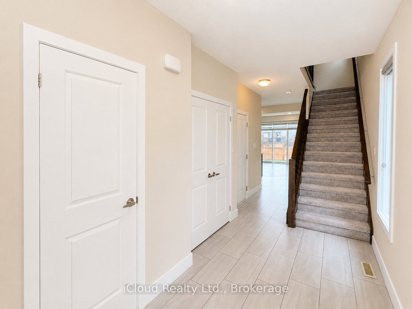 527 Chelton Road Property Photo 9