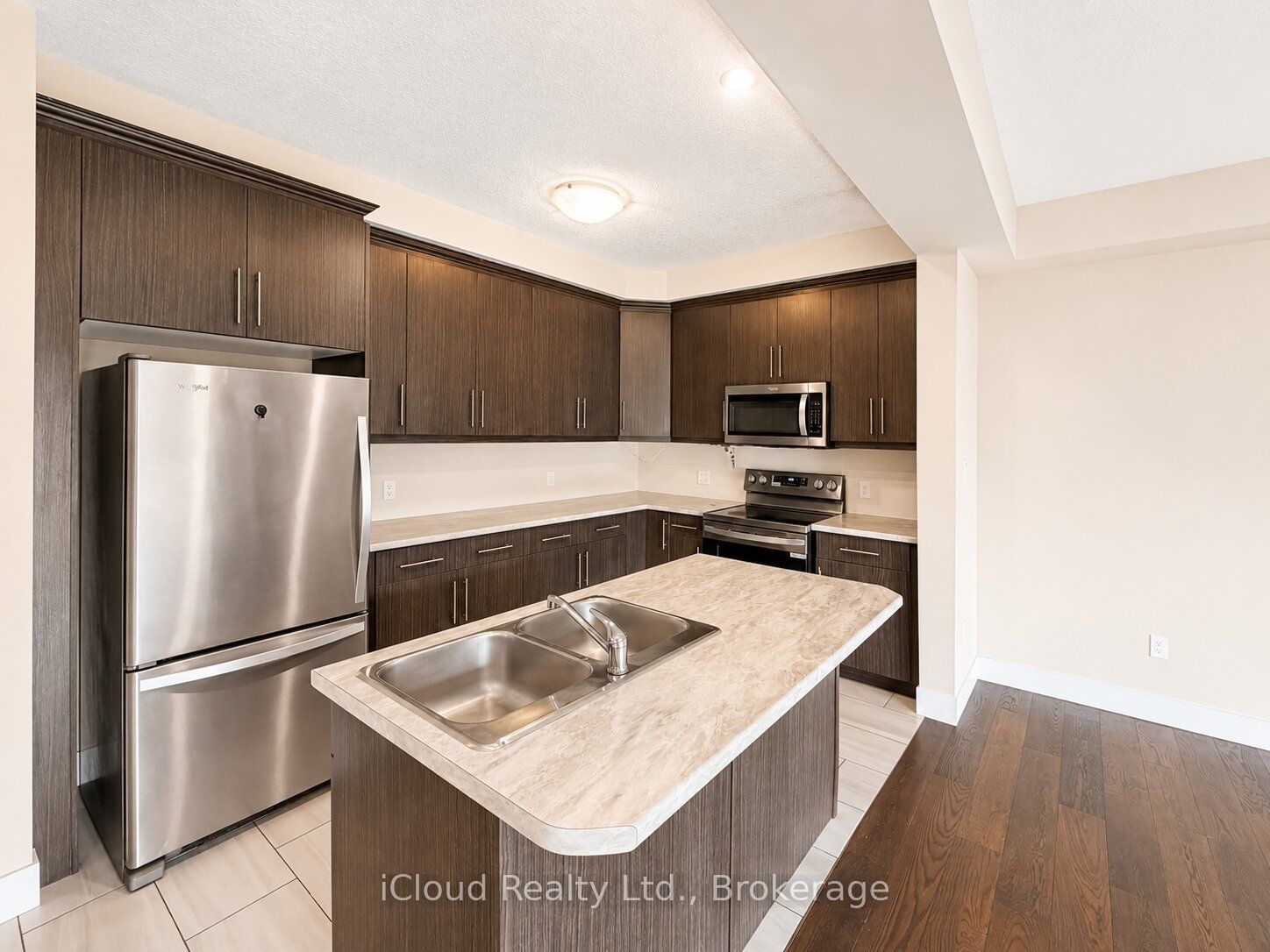 527 Chelton Road Property Photo 16