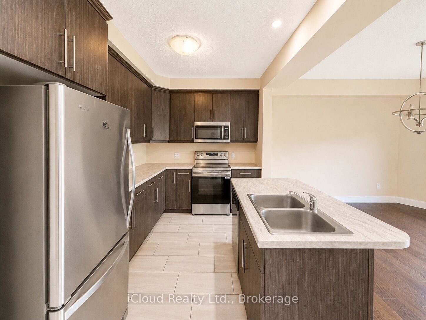 527 Chelton Road Property Photo 17