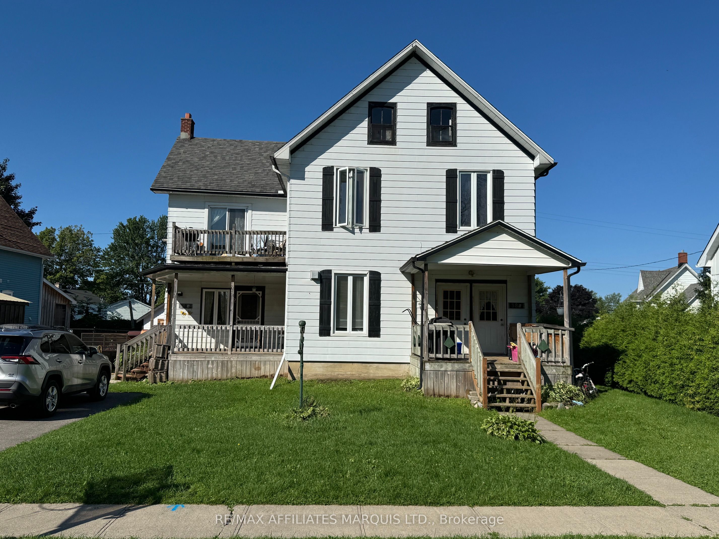 38 Laurier Drive Property Photo 1