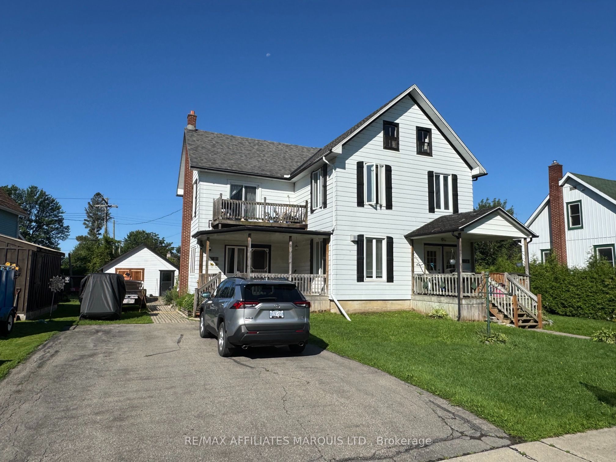 38 Laurier Drive Property Photo 2