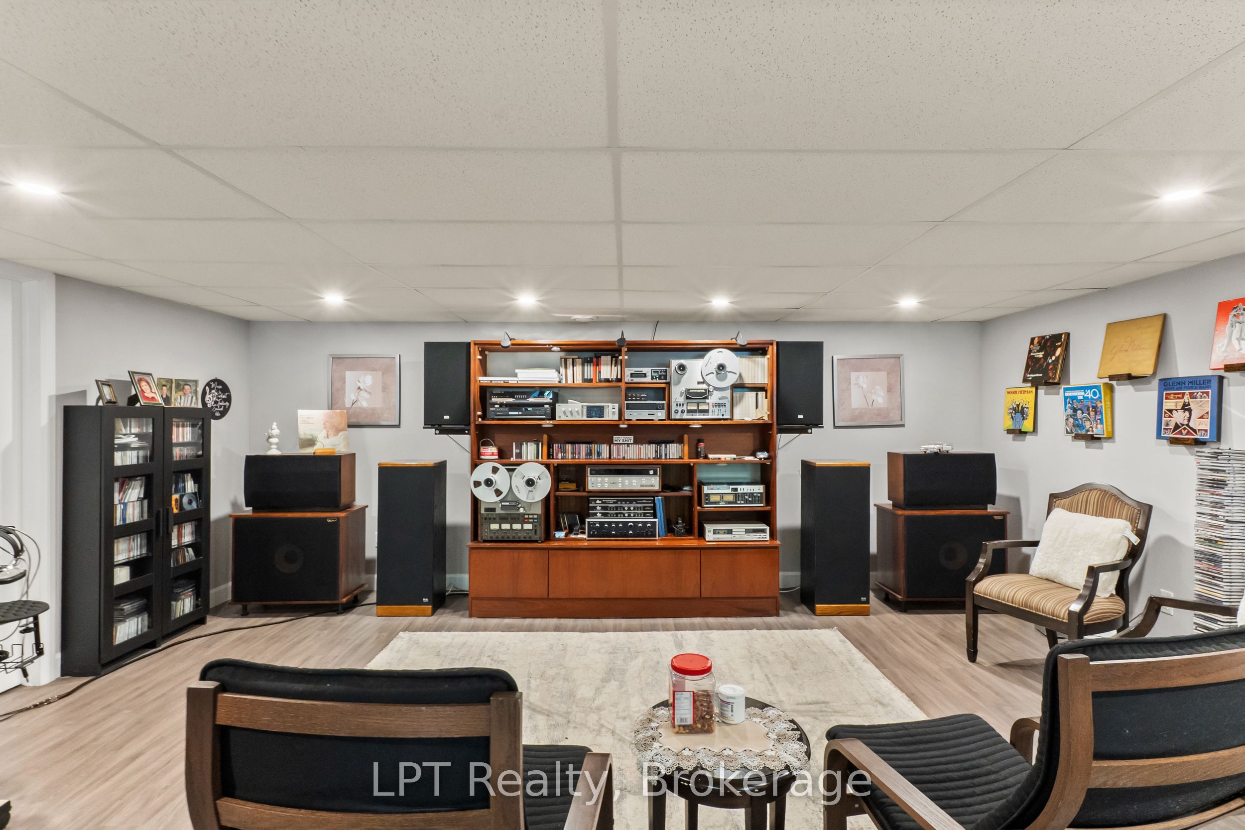 61 Pinewood Boulevard Property Photo 36