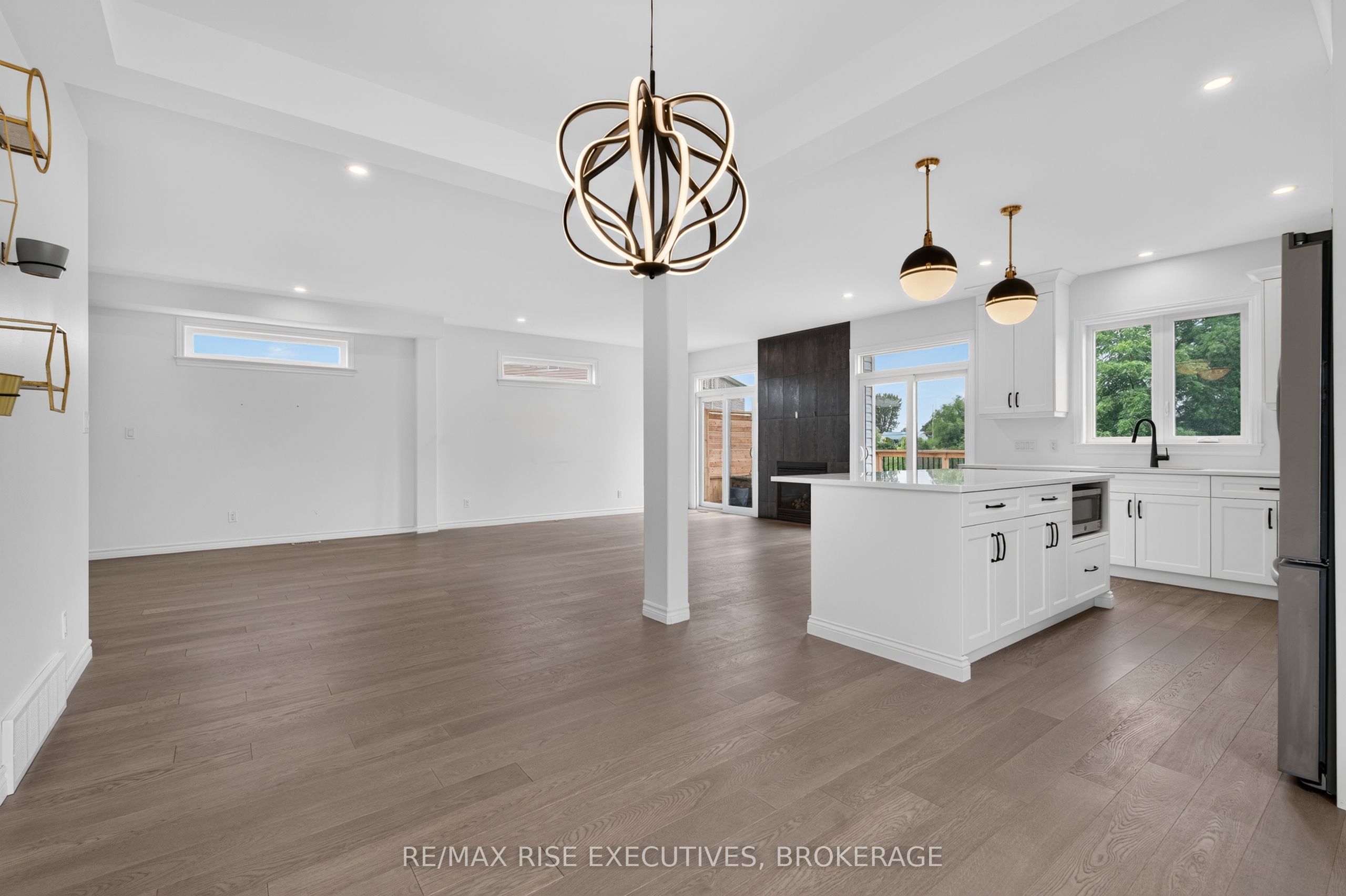 1237 Carfa Crescent Property Photo 16