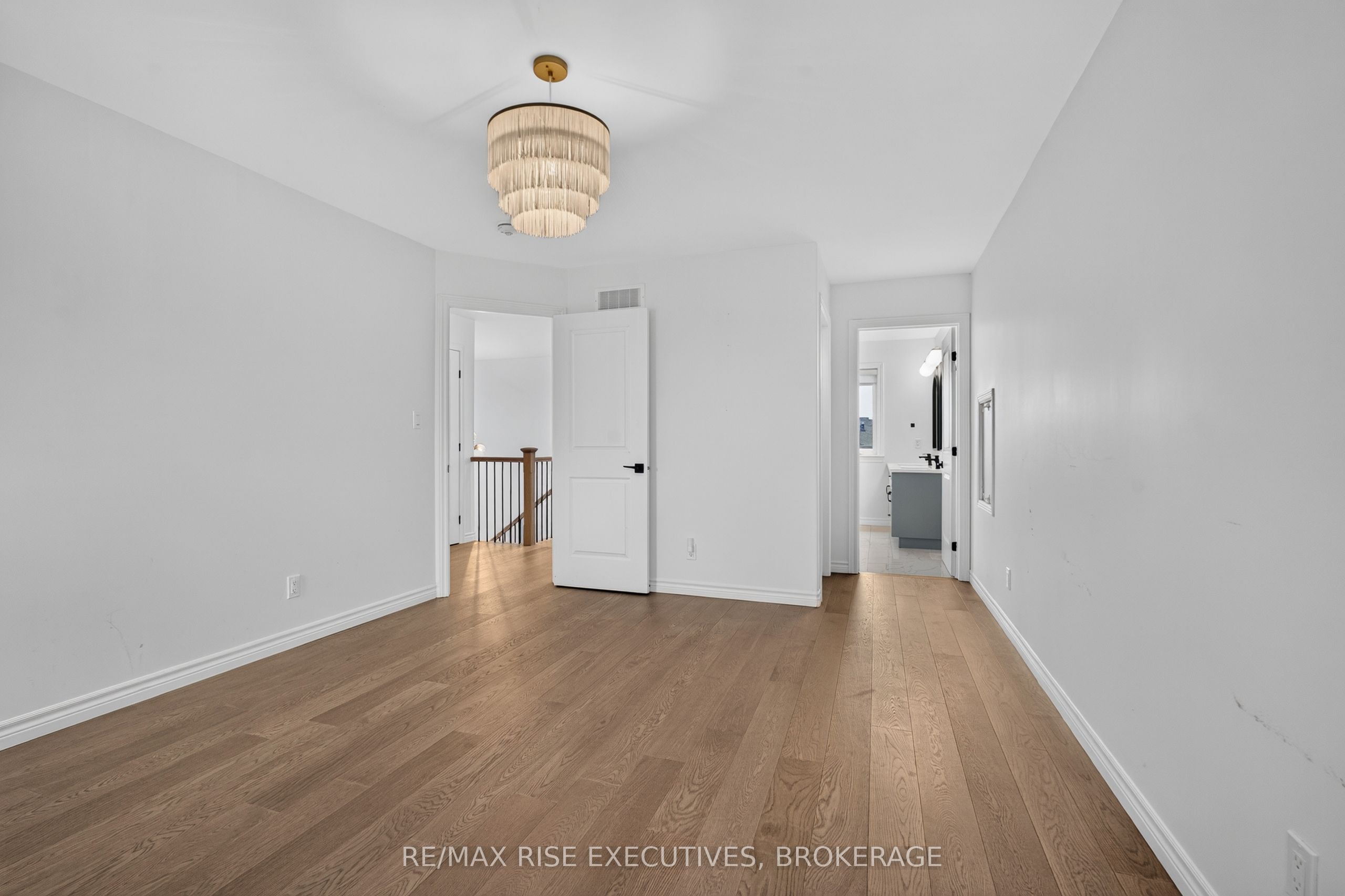 1237 Carfa Crescent Property Photo 26