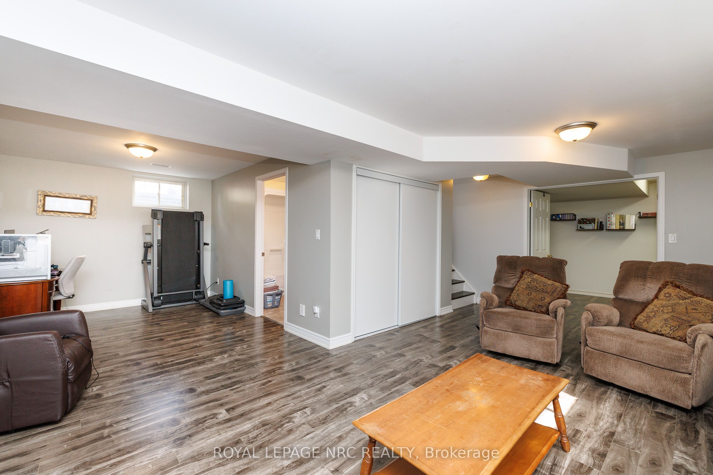 16 Leonard Drive Property Photo 17