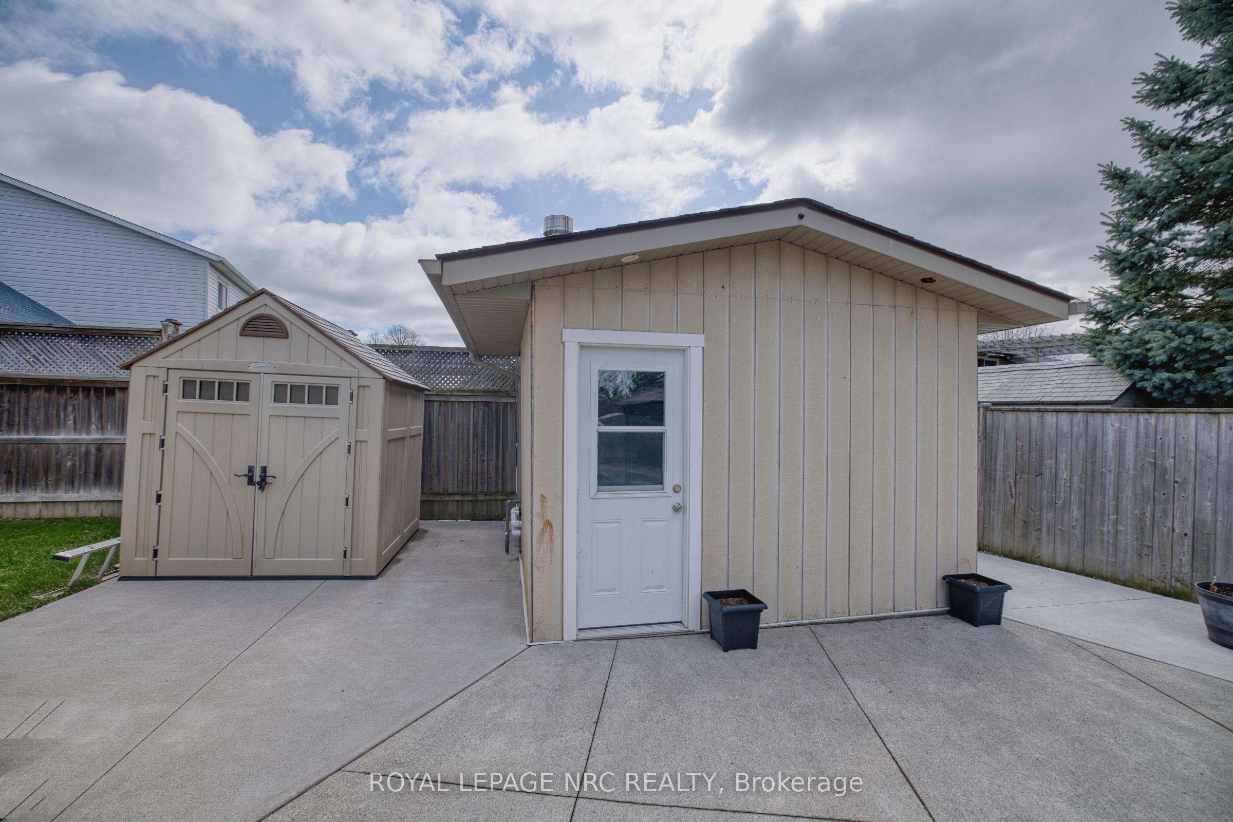 16 Leonard Drive Property Photo 22