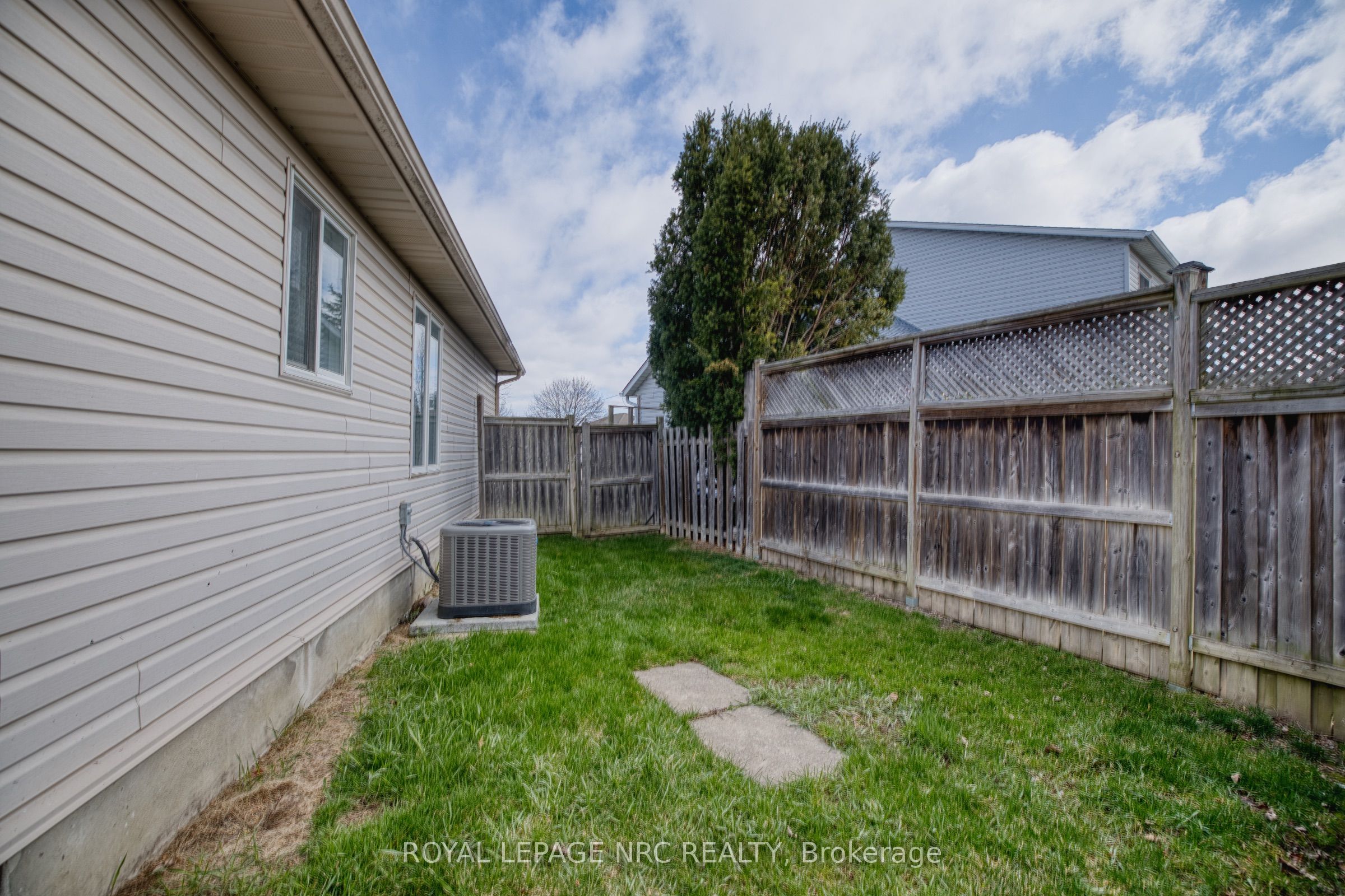 16 Leonard Drive Property Photo 23