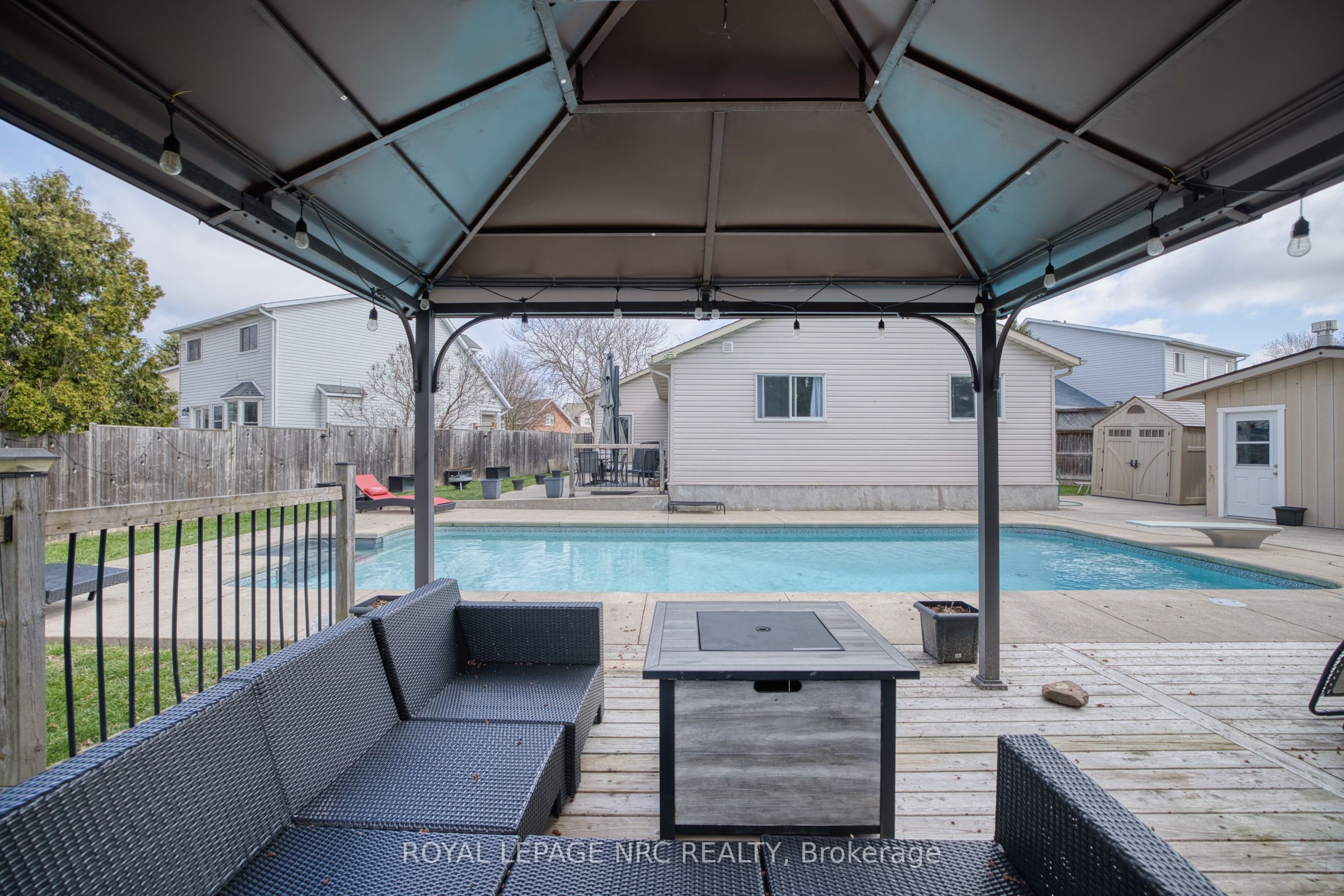 16 Leonard Drive Property Photo 26