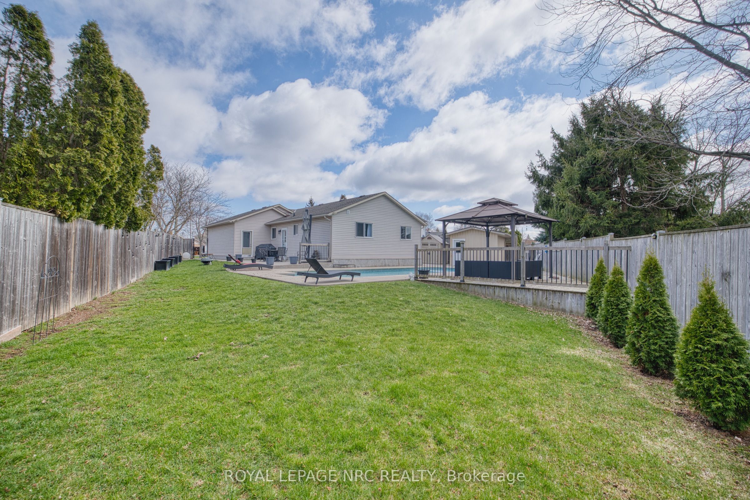 16 Leonard Drive Property Photo 32