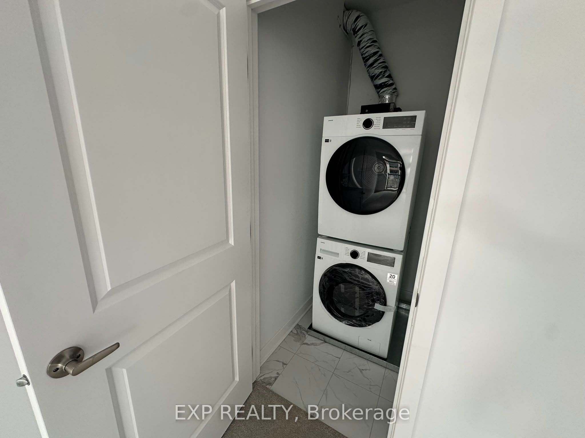 1055 Cedar Creek Drive J Property Photo 10