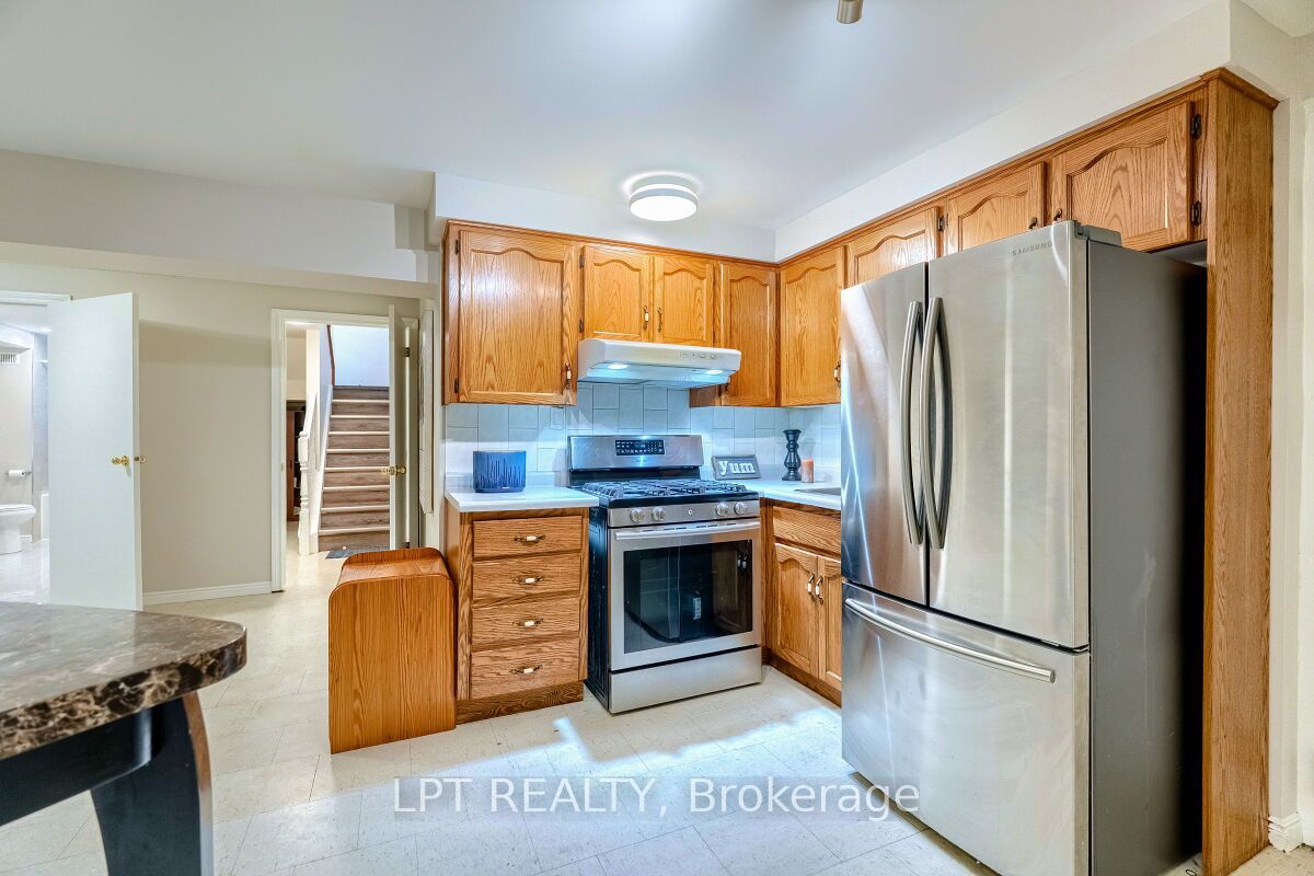 16 Vogue Court Property Photo 37