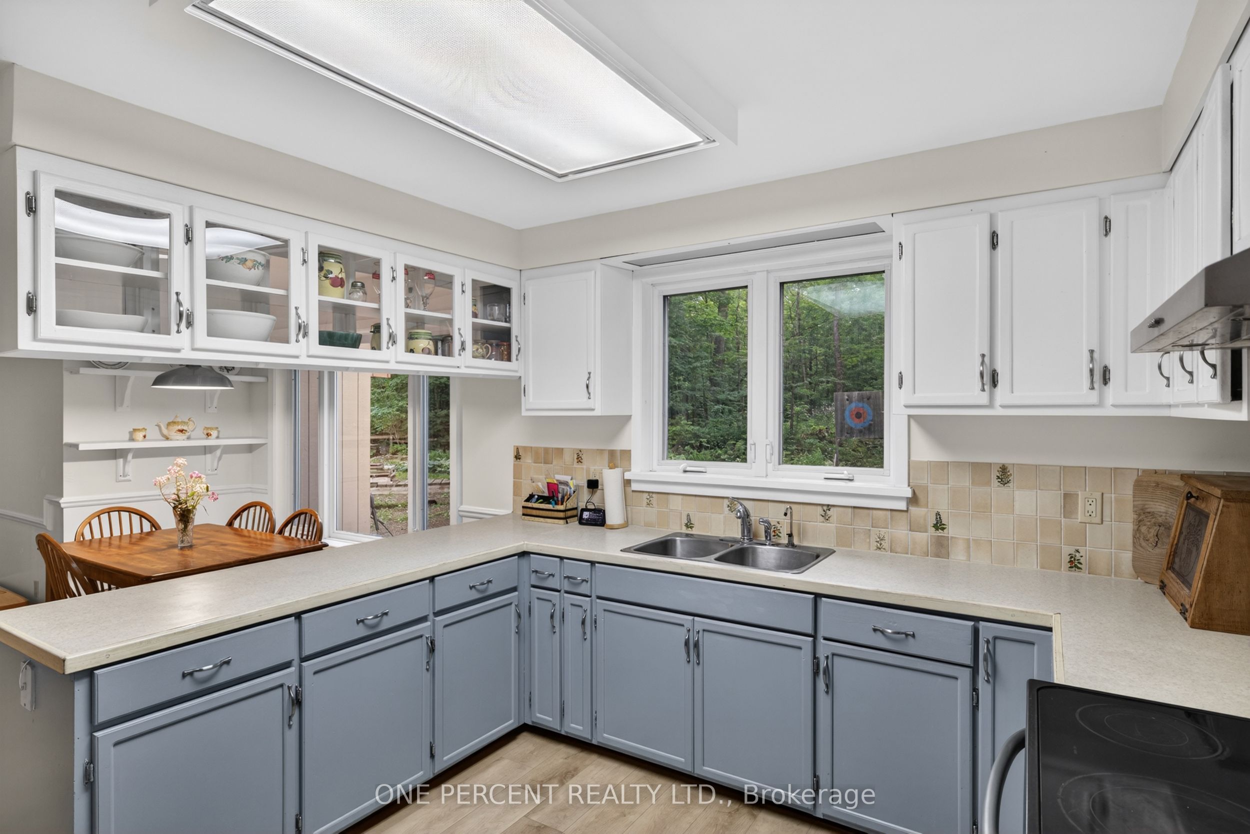1054 Wolf Grove Road Property Photo 11