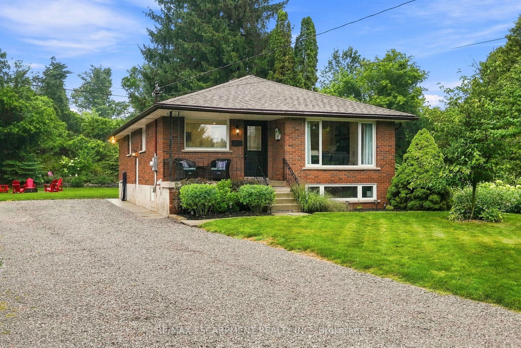 10 Taylor Crescent Property Photo 3